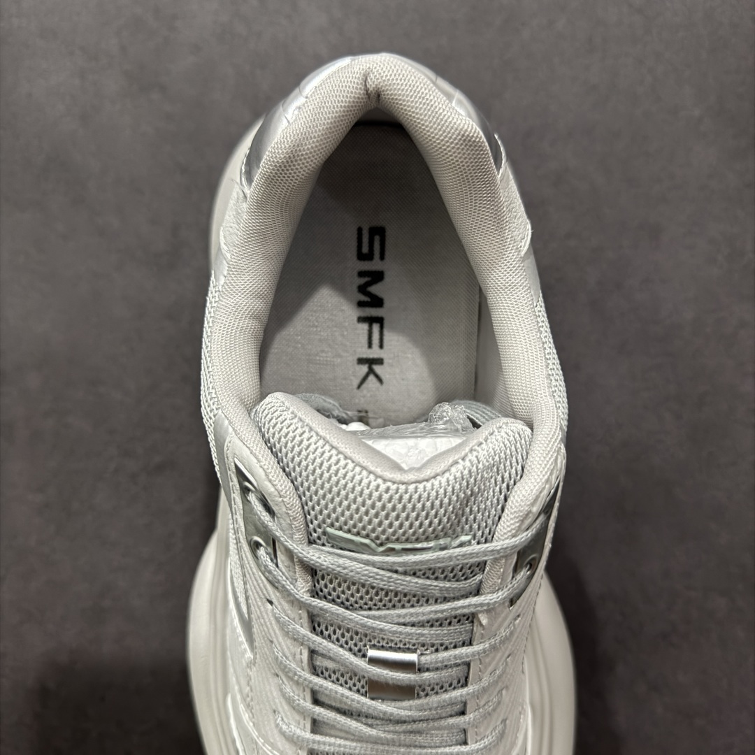 图片[7]-【广东纯原版本】SMFK复古厚底 广东纯原出品 超级增高 秋冬爆款 厚底运动鞋 小个子增高神器 简约时尚的设计真的超百搭 原楦原纸原版数据开发版型 采用一体成型鞋身 鞋芯填充 鞋底贴合工艺 一眼心动 质感拉满 上脚无敌增高\\t 闭眼可入 非常时髦的单品之一超多网红博主、明星都穿 smfk的运动鞋 真的是越看越上头\\t超级百搭\\t 尺码： 35 36 37 38 39 40-选品中心