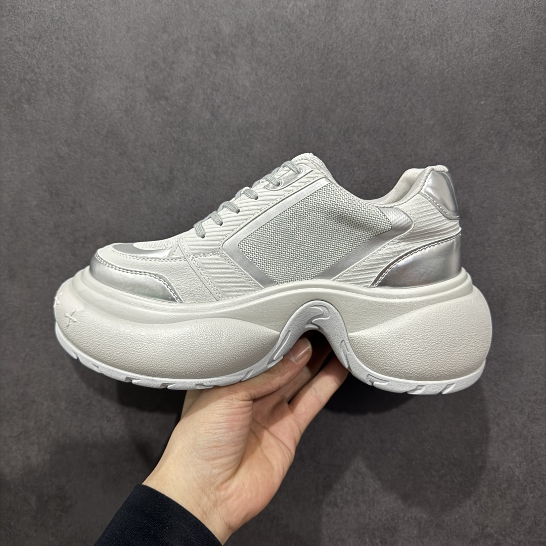 图片[2]-【广东纯原版本】SMFK复古厚底 广东纯原出品 超级增高 秋冬爆款 厚底运动鞋 小个子增高神器 简约时尚的设计真的超百搭 原楦原纸原版数据开发版型 采用一体成型鞋身 鞋芯填充 鞋底贴合工艺 一眼心动 质感拉满 上脚无敌增高\\t 闭眼可入 非常时髦的单品之一超多网红博主、明星都穿 smfk的运动鞋 真的是越看越上头\\t超级百搭\\t 尺码： 35 36 37 38 39 40-选品中心