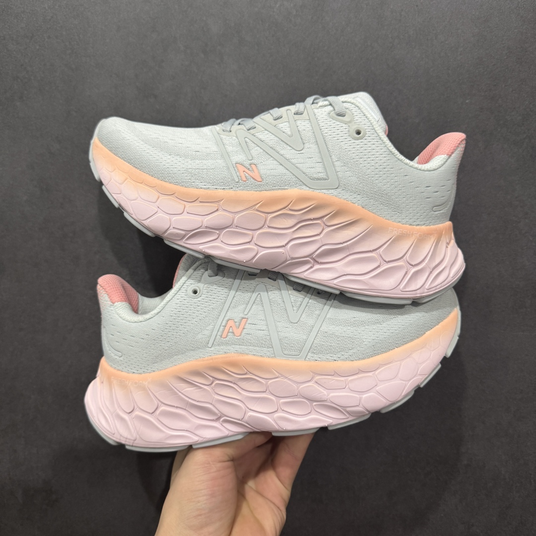  
【纯原版】New Balance NB Fresh Foam X More v4 舒适跑鞋
凭借Fr