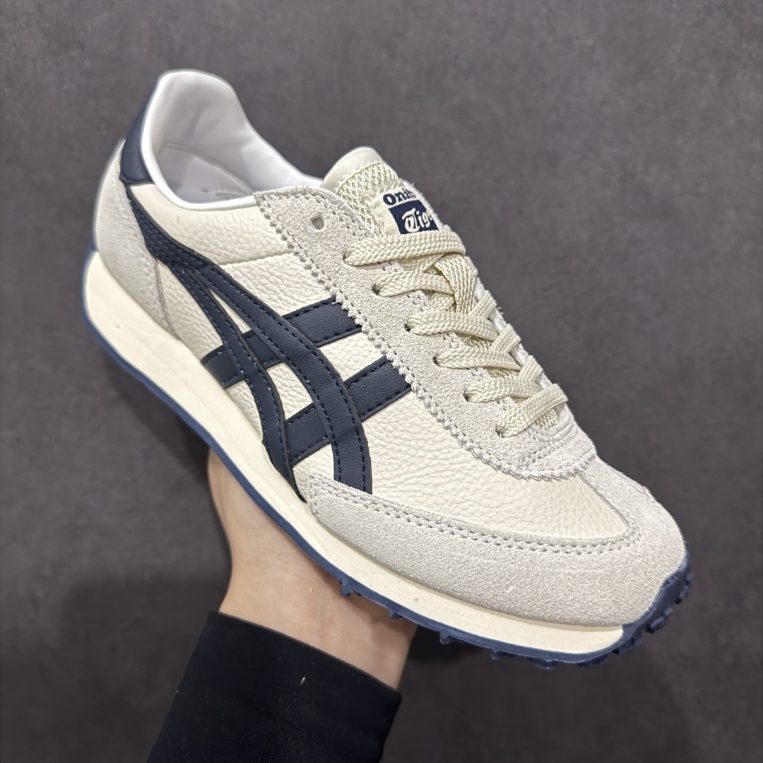 图片[3]-【公司级】Onitsuka Tiger鬼塚虎阿甘鞋EDR 78™休闲鞋78系列 中性休闲运动鞋 复古风的日常百搭神器它的设计灵感来源于经典跑步鞋，简约又不失时尚感。经典配色让整双鞋看起来特别温暖，搭配牛仔裤或者休闲裤都非常合适。鞋身采用优质材料制成，穿着起来轻便又舒适，长时间走路也不会觉得累。这双鞋的设计细节也很用心，鞋底纹路清晰，抓地力强，适合各种场合。无论是日常通勤还是周末出游，它都能成为你的最佳拍档。 尺码： 36-45 含半码 编码： FS220240-选品中心