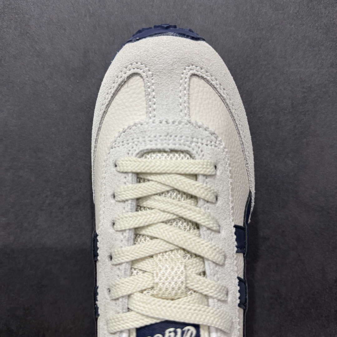 图片[8]-【公司级】Onitsuka Tiger鬼塚虎阿甘鞋EDR 78™休闲鞋78系列 中性休闲运动鞋 复古风的日常百搭神器它的设计灵感来源于经典跑步鞋，简约又不失时尚感。经典配色让整双鞋看起来特别温暖，搭配牛仔裤或者休闲裤都非常合适。鞋身采用优质材料制成，穿着起来轻便又舒适，长时间走路也不会觉得累。这双鞋的设计细节也很用心，鞋底纹路清晰，抓地力强，适合各种场合。无论是日常通勤还是周末出游，它都能成为你的最佳拍档。 尺码： 36-45 含半码 编码： FS220240-选品中心