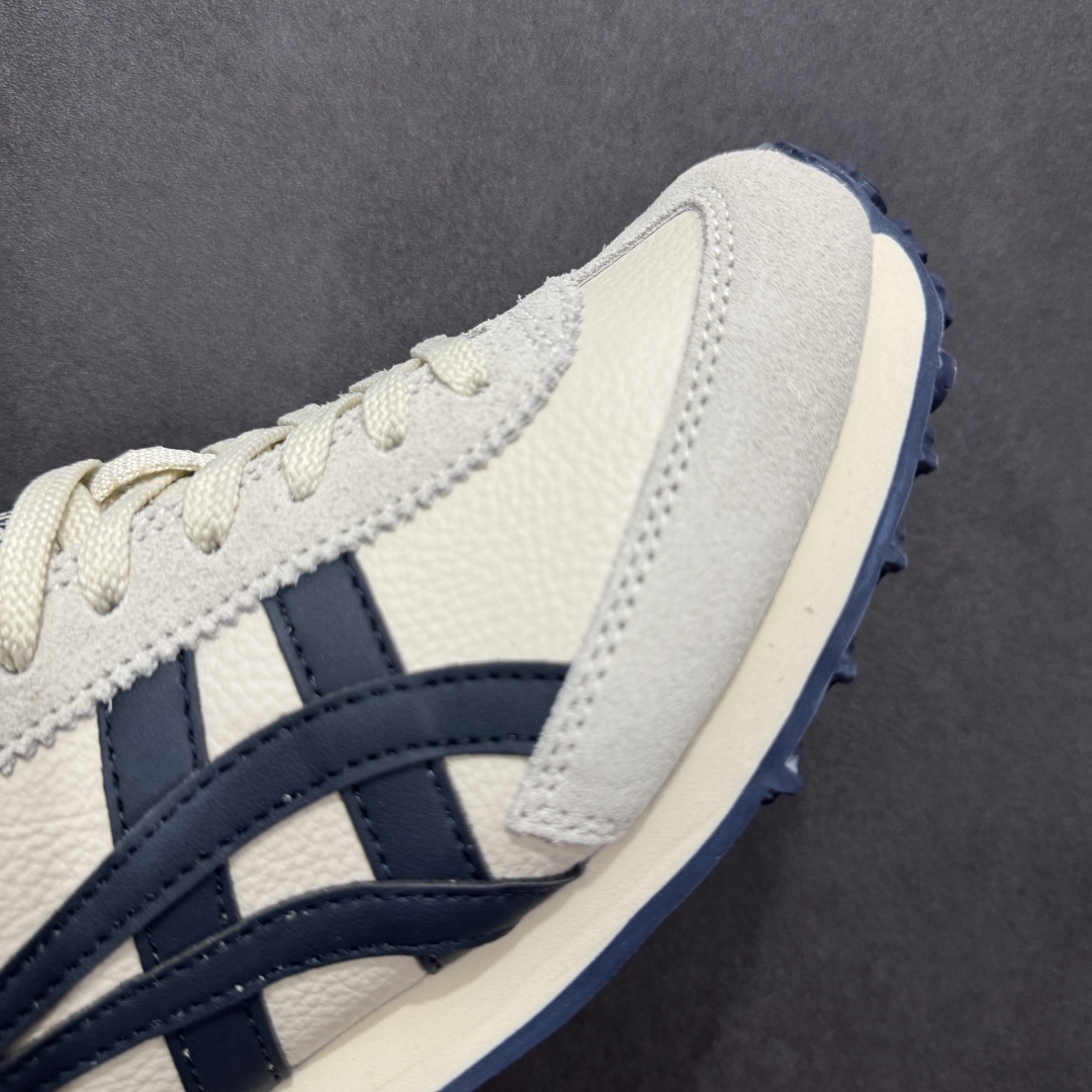 图片[5]-【公司级】Onitsuka Tiger鬼塚虎阿甘鞋EDR 78™休闲鞋78系列 中性休闲运动鞋 复古风的日常百搭神器它的设计灵感来源于经典跑步鞋，简约又不失时尚感。经典配色让整双鞋看起来特别温暖，搭配牛仔裤或者休闲裤都非常合适。鞋身采用优质材料制成，穿着起来轻便又舒适，长时间走路也不会觉得累。这双鞋的设计细节也很用心，鞋底纹路清晰，抓地力强，适合各种场合。无论是日常通勤还是周末出游，它都能成为你的最佳拍档。 尺码： 36-45 含半码 编码： FS220240-选品中心