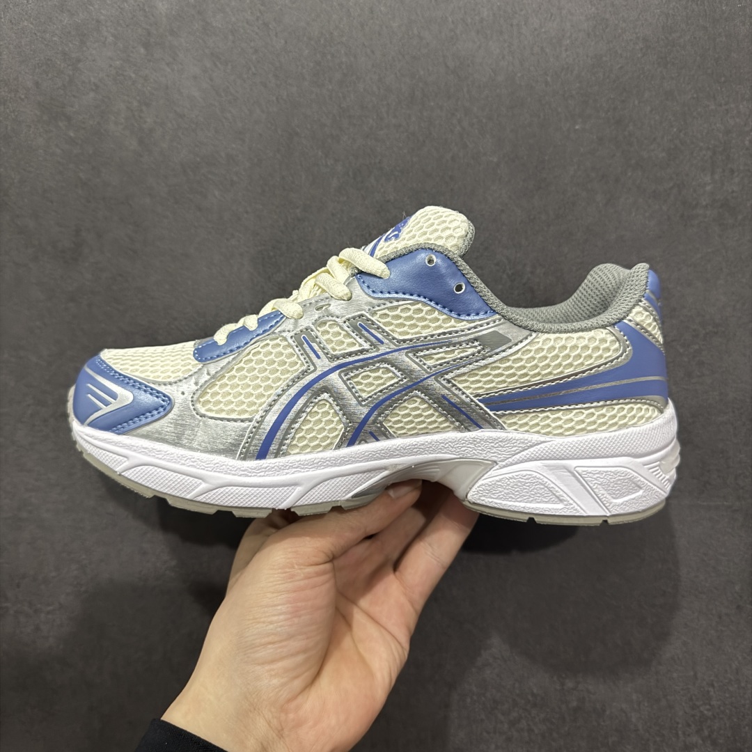 图片[2]-【公司级】ASICS 亚瑟士 GEL-1130 男女时尚透气 健步减震 运动潮流耐磨休闲鞋 选用网眼与皮革相接，复古而富有层次感。网布搭配银色金属感线条，虎爪 Logo 加入配色点缀，加深复古时尚美感Ortholite 鞋垫+搭载着 GEL 缓震胶的鞋底，同时辅以耐磨大底提供良好抓地力。复古美学入门代表作，重现2000年代后期的复古美学。 货号：1201A609-101 尺码：36-45半-选品中心