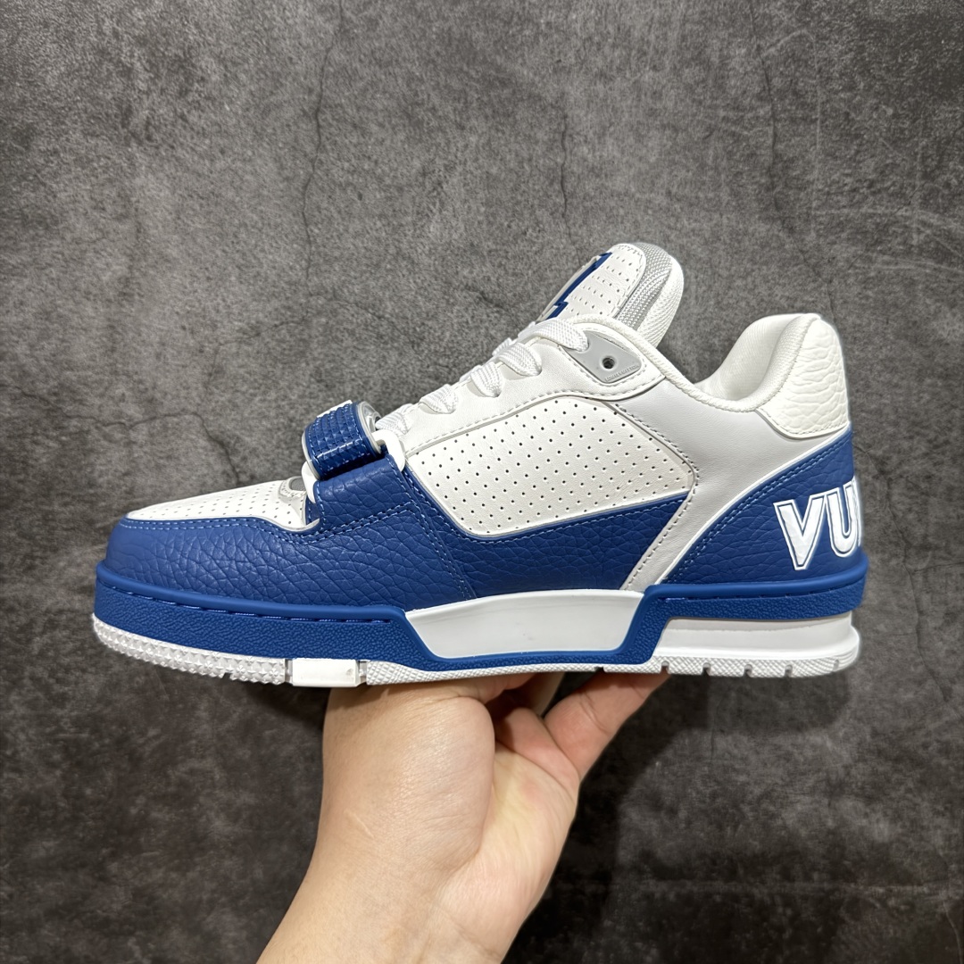 图片[2]-【代购级别】ZP级全套包装 驴牌 LV 2021s LV Trainer 限定联名 入秋最新配色国内限定无售⚠️ 原版购入历时近两个月开发打造！ 经典多拼色超好看 原版完美楦型 调试了两个月 鞋面独家订制压纹粒面小牛皮 大底TPU、模具费2w+ 质感媲美原版 垫脚聚米微料加透气英伦网布 细节原版一致 ❗️请注意区分市面通货材料 版型 包装配件 尺码：35 36 37 38 39 40 41 42 43 44 45-选品中心