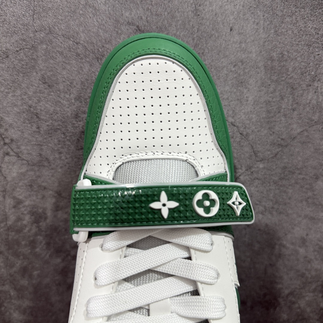 图片[5]-【代购级别】ZP级全套包装 驴牌 LV 2021s LV Trainer 限定联名 入秋最新配色国内限定无售⚠️ 原版购入历时近两个月开发打造！ 经典多拼色超好看 原版完美楦型 调试了两个月 鞋面独家订制压纹粒面小牛皮 大底TPU、模具费2w+ 质感媲美原版 垫脚聚米微料加透气英伦网布 细节原版一致 ❗️请注意区分市面通货材料 版型 包装配件 尺码：35 36 37 38 39 40 41 42 43 44 45-选品中心