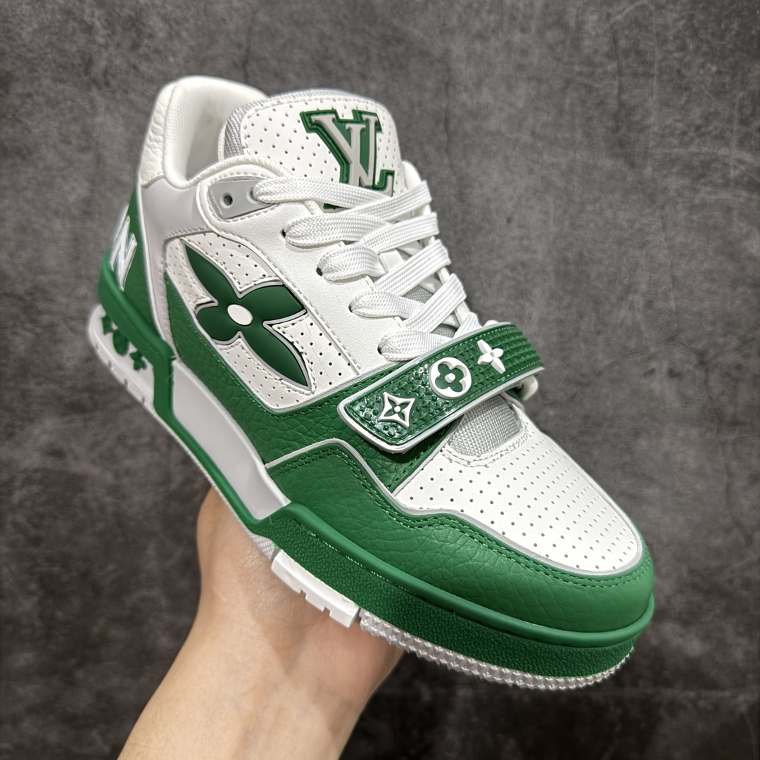 图片[3]-【代购级别】ZP级全套包装 驴牌 LV 2021s LV Trainer 限定联名 入秋最新配色国内限定无售⚠️ 原版购入历时近两个月开发打造！ 经典多拼色超好看 原版完美楦型 调试了两个月 鞋面独家订制压纹粒面小牛皮 大底TPU、模具费2w+ 质感媲美原版 垫脚聚米微料加透气英伦网布 细节原版一致 ❗️请注意区分市面通货材料 版型 包装配件 尺码：35 36 37 38 39 40 41 42 43 44 45-选品中心