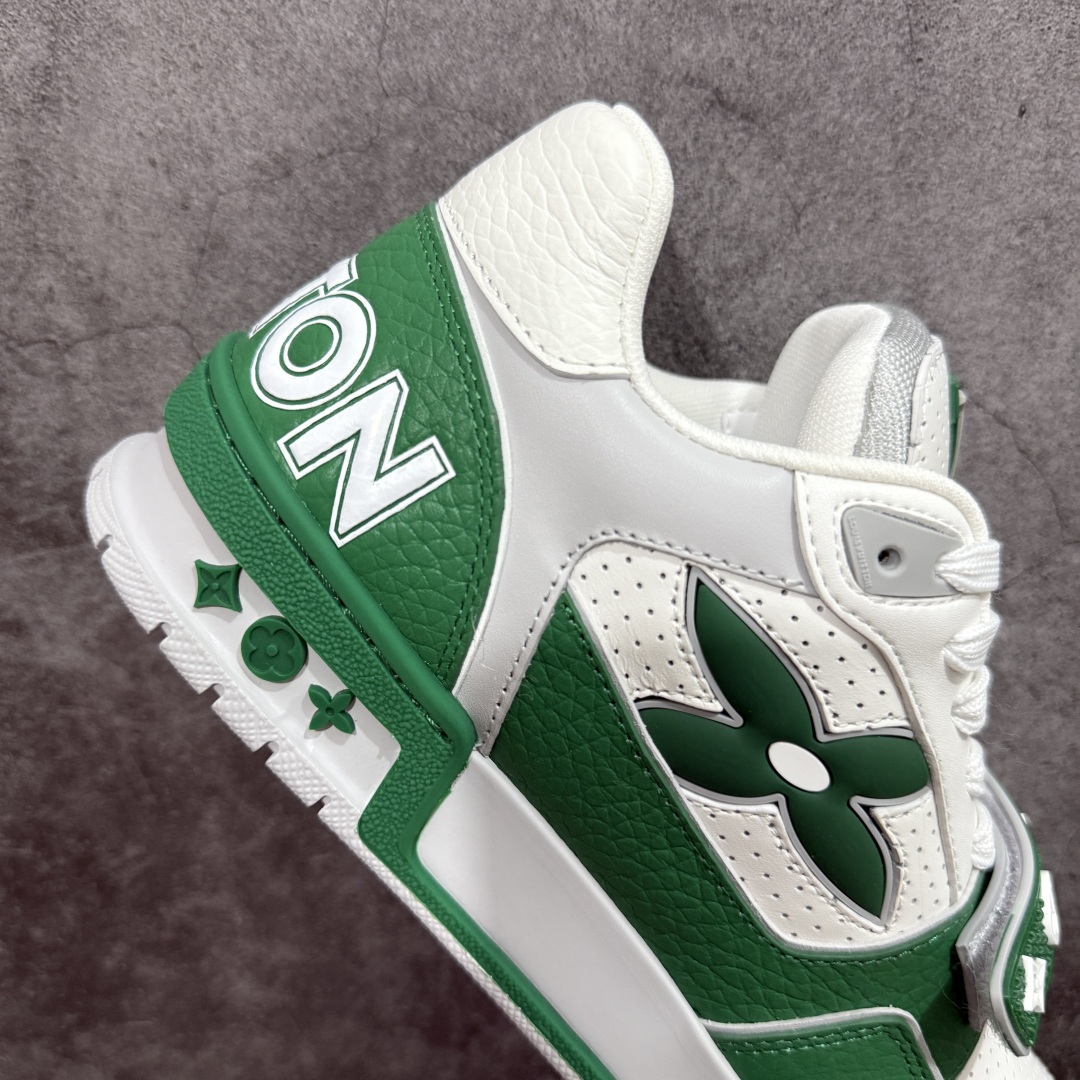 图片[7]-【代购级别】ZP级全套包装 驴牌 LV 2021s LV Trainer 限定联名 入秋最新配色国内限定无售⚠️ 原版购入历时近两个月开发打造！ 经典多拼色超好看 原版完美楦型 调试了两个月 鞋面独家订制压纹粒面小牛皮 大底TPU、模具费2w+ 质感媲美原版 垫脚聚米微料加透气英伦网布 细节原版一致 ❗️请注意区分市面通货材料 版型 包装配件 尺码：35 36 37 38 39 40 41 42 43 44 45-选品中心