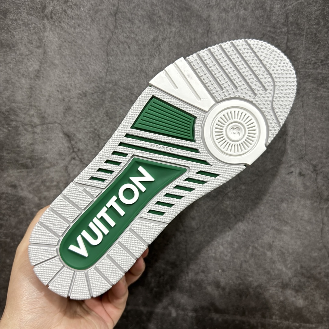 图片[9]-【代购级别】ZP级全套包装 驴牌 LV 2021s LV Trainer 限定联名 入秋最新配色国内限定无售⚠️ 原版购入历时近两个月开发打造！ 经典多拼色超好看 原版完美楦型 调试了两个月 鞋面独家订制压纹粒面小牛皮 大底TPU、模具费2w+ 质感媲美原版 垫脚聚米微料加透气英伦网布 细节原版一致 ❗️请注意区分市面通货材料 版型 包装配件 尺码：35 36 37 38 39 40 41 42 43 44 45-选品中心