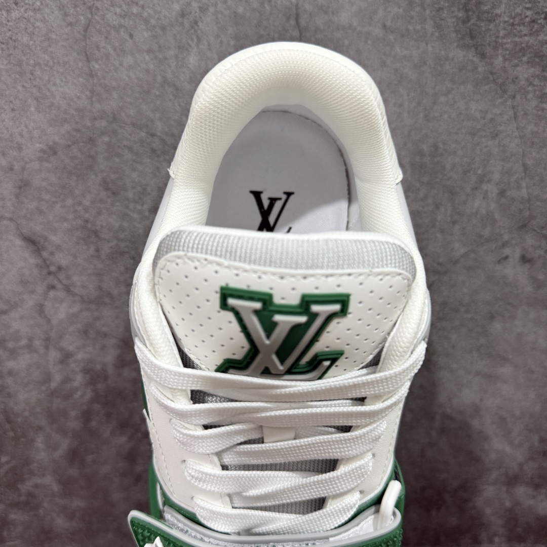 图片[8]-【代购级别】ZP级全套包装 驴牌 LV 2021s LV Trainer 限定联名 入秋最新配色国内限定无售⚠️ 原版购入历时近两个月开发打造！ 经典多拼色超好看 原版完美楦型 调试了两个月 鞋面独家订制压纹粒面小牛皮 大底TPU、模具费2w+ 质感媲美原版 垫脚聚米微料加透气英伦网布 细节原版一致 ❗️请注意区分市面通货材料 版型 包装配件 尺码：35 36 37 38 39 40 41 42 43 44 45-选品中心