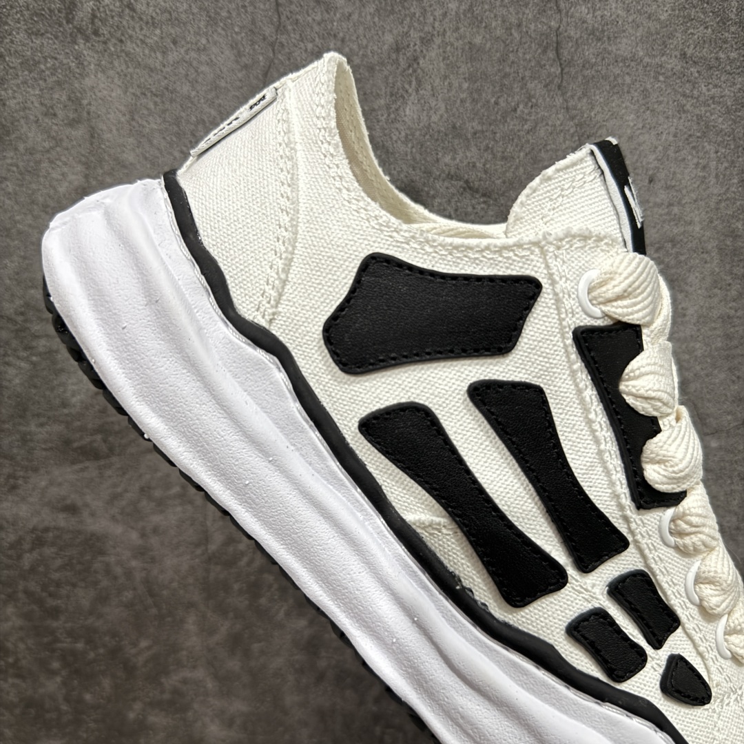 图片[7]-【广东纯原版本】Maison Mihara Yasuhiro x AMIRI Skel-Top Low 圆头系带 低帮 帆布鞋 张艺兴 王一博 王嘉尔 同款鞋 合适春夏秋冬四季款 随意搭配 都好看 ＃明星潮牌全攻略 ＃张艺兴同款 ＃酷飒男生宝藏灯芯绒卫衣 ＃男生穿搭ootd ＃今天穿什么此款拥有舒适的鞋面，具有很好的延展性，后跟采用柔软材质能够舒适贴合脚踝，穿着轻松，让您在平时生活中有舒适和轻松的体验。 尺码：35 36 37 38 39 40 41 42 43 44 45-选品中心