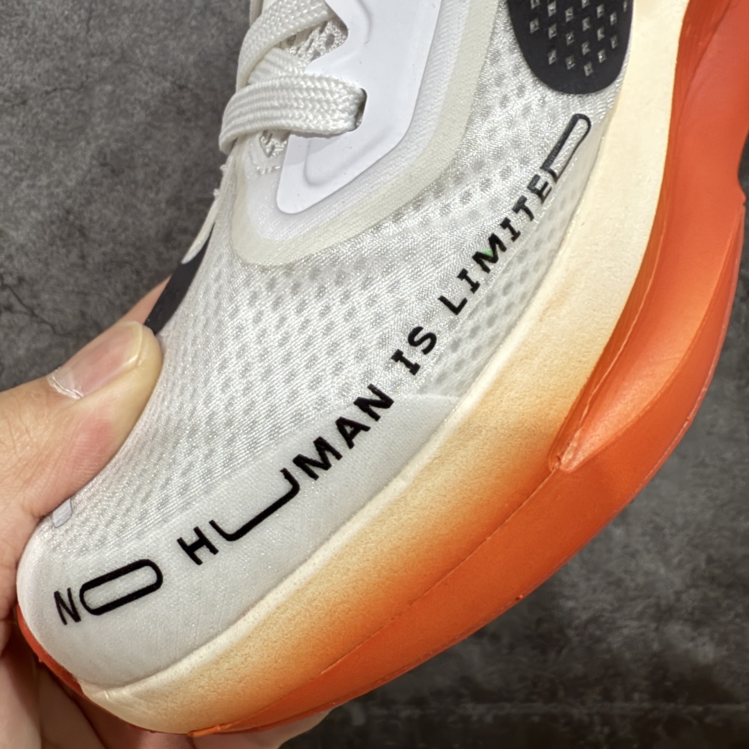 图片[6]-【纯原版】NK Zoom Fly 6 EK竞速飞行6代系列低帮轻质缓震透气休闲运动跑步鞋HJ7038-100 全新纯原版 超高清洁度做工 正确组合大底 内置抗扭片 完美版型 还原脚感 健身跑步必备跑鞋💪🏻 NK旗下主打竞速训练的Zoom Fly 6突然官宣，让不少跑步玩家都激动万分。根据 Nike 的官方说法，鞋款由基普乔格亲自监制并测试，可以说是受到地球最强跑者肯定的一双鞋。近日，这双鞋迎来基普乔格专属配色，并释出了官图。灵感来自基普乔格在土地跑道训练的经历，中底造型旨在还原训练后尘土覆盖的感觉。外观方面，延续了超大 Swoosh 的标志性设计，中底充满棱角感与层次感。科技方面，搭载加量ZoomX 与 SR-02 泡绵及全掌型 FlyPlate 碳纤维板 尺码：36 36.5 37.5 38 38.5 39 40 40.5 41 42 42.5 43 44 44.5 45 46-选品中心