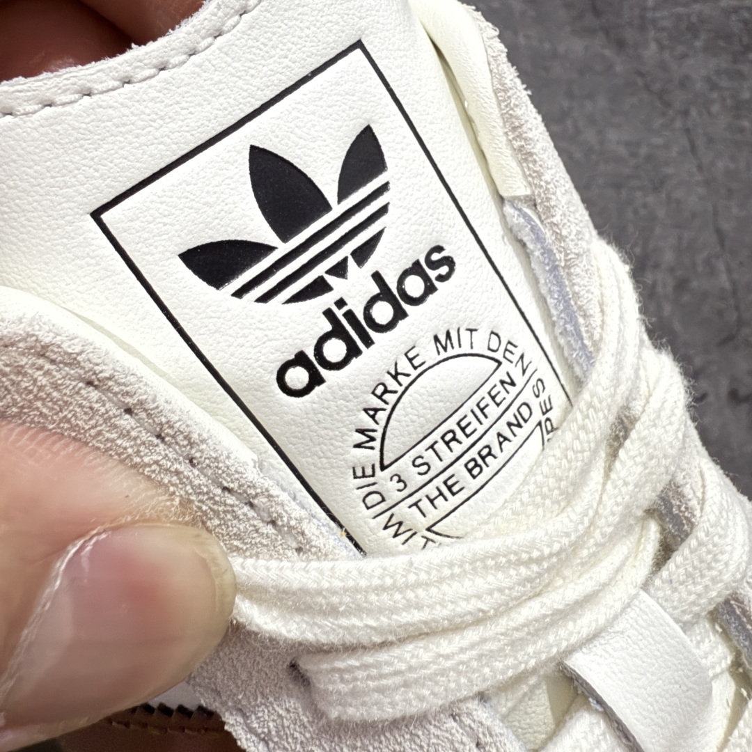 图片[6]-【纯原LW版】Adidas Originals Samba 防滑低帮T头德训鞋 复古系列 白棕生胶 ID1447 纯原大厂LW工厂出货💪🏻 正确头层皮料 非普通版本 市场顶级版本完美还原zp细节，注意区别市场任何版本，完全不是一路货色‼️ 全鞋原材料打造，无任何色差，正确鞋型，后跟港宝材料定型，正确微透生胶大底，反口内里头层细腻小牛皮，正确中底 鞋垫背胶，侧面正确烫金压印字母，所有细节完美还原‼️ 尺码：35.5 36 36.5 37 38 38.5 39 40 40.5 41 42 42.5 43 44 44.5 45-选品中心