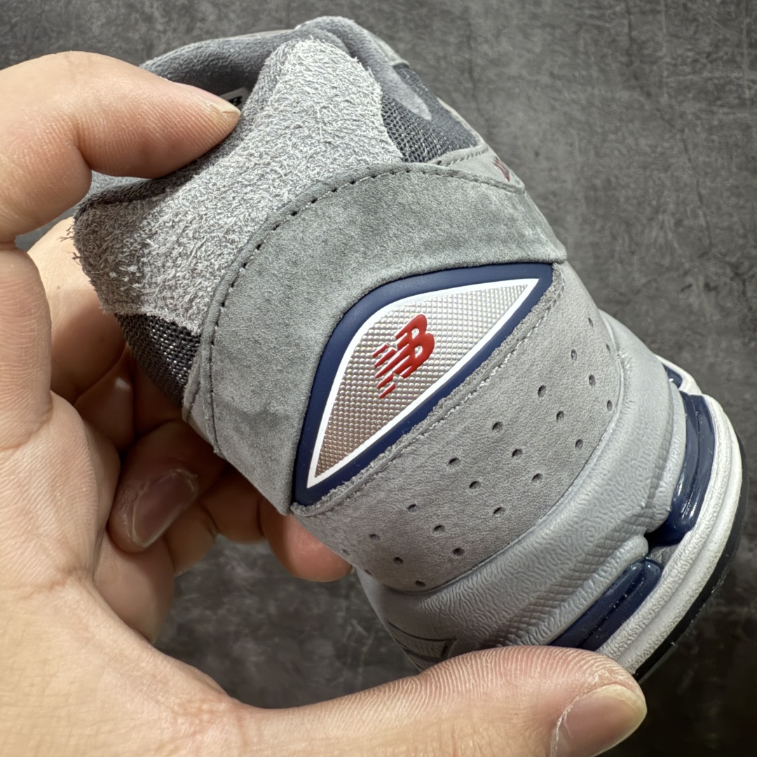 图片[2]-【纯原M版】新百伦NB New Balance M2002RHG 灰绿色 全套原楦原纸板原厂数据开发 原厂网纱 原装进口翻毛皮料正确绒感卡色 正确中底拉帮中底网布细节 一比一手工擦旧效果 冲裁组合 匠心打造 耗时两个月开发完成 工艺极其复杂难度可想而知 新开独立私模大底 全网唯一正确做旧组合大底 高端零售专供产物 尺码：36 37 37.5 38 38.5 39.5 40 40.5 41.5 42 42.5 43 44 44.5 45 45.5 46.5 47-选品中心