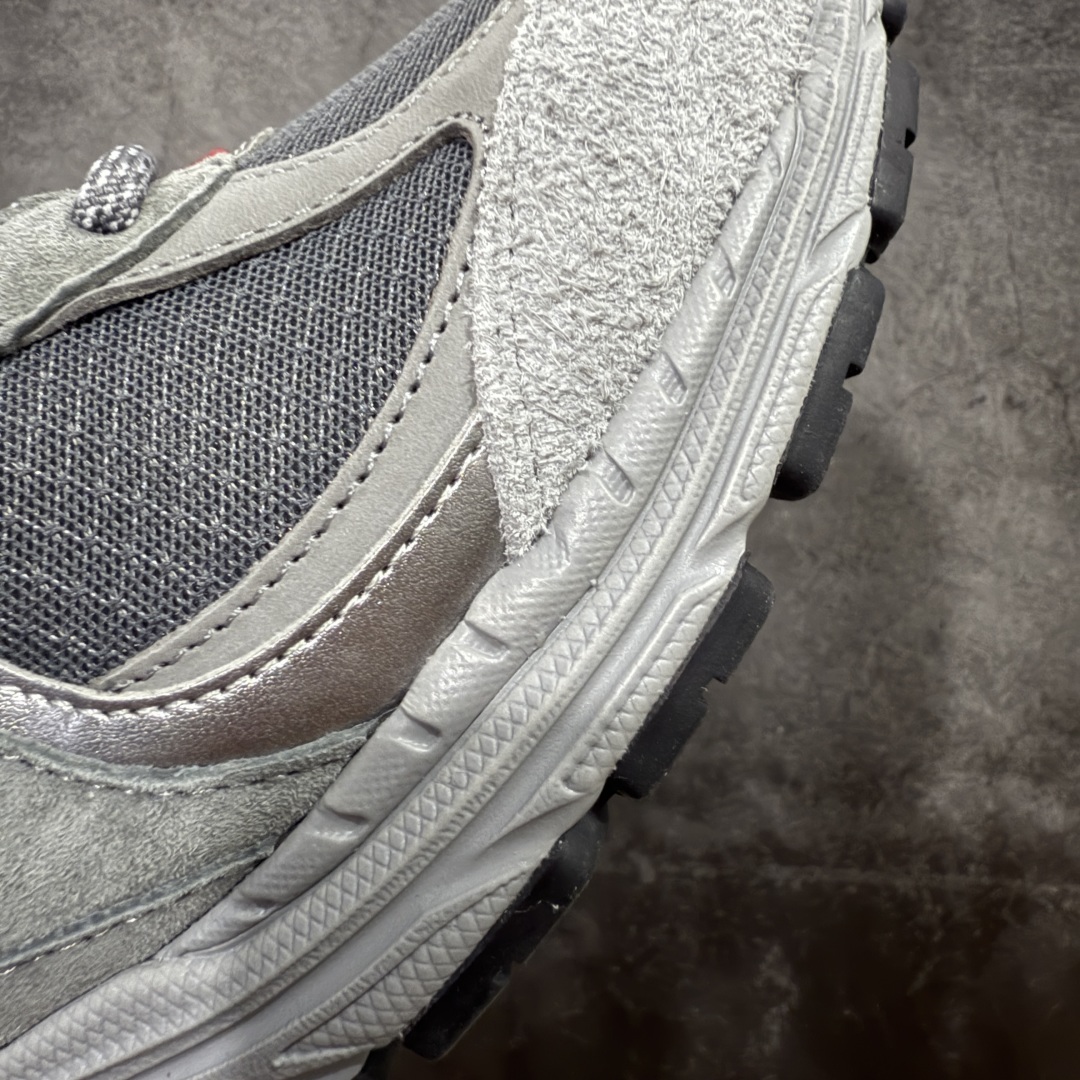 图片[5]-【纯原M版】新百伦NB New Balance M2002RHG 灰绿色 全套原楦原纸板原厂数据开发 原厂网纱 原装进口翻毛皮料正确绒感卡色 正确中底拉帮中底网布细节 一比一手工擦旧效果 冲裁组合 匠心打造 耗时两个月开发完成 工艺极其复杂难度可想而知 新开独立私模大底 全网唯一正确做旧组合大底 高端零售专供产物 尺码：36 37 37.5 38 38.5 39.5 40 40.5 41.5 42 42.5 43 44 44.5 45 45.5 46.5 47-选品中心