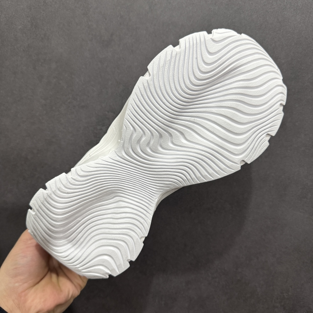 图片[9]-【公司级】Adidas Vento XLG MTW 脉冲系列 复古休闲老爹鞋 官方同步上架 鞋面是透气网面和皮革拼接 脚感轻盈 不闷汗 每次穿着跑步都感觉脚底在自由呼吸 鞋底是adidas经典的防滑设计 纹路很深 抓地力超稳 低帮设计很显脚踝纤细 却不失满满的包围安全感 货号： JR5889  尺码：35.5 36 36.5 37 38 38.5 39 40 40.5 41 42 42.5 43 44 45-选品中心