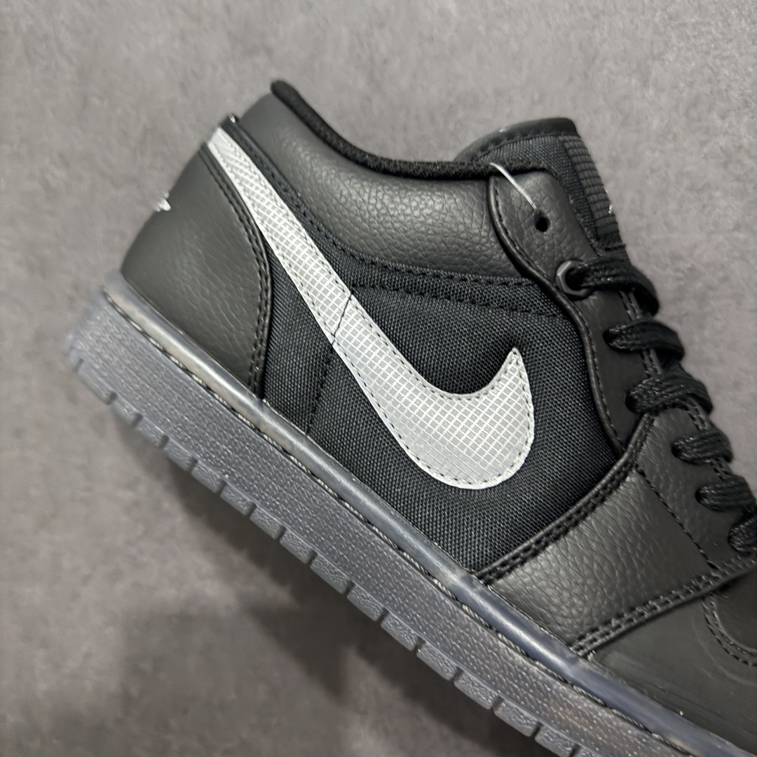 图片[6]-【K版】Air Jordan AJ1 Low 低帮 黑白 HV5968-001 全新流水线出品 全部原鞋开发 原楦原纸板开发 全鞋电脑针车 原厂内置全掌气垫 原盒内在原标 唯一Zp原版鞋带绑法 免检产品 全新2022版型 全头层皮料 完美零毛边处理 原厂配置全掌气垫 价格定位良心 几十个配色陆续出货 尺码：36 36.5 37.5 38 38.5 39 40 40.5 41 42 42.5 43 44 44.5 45 46-选品中心