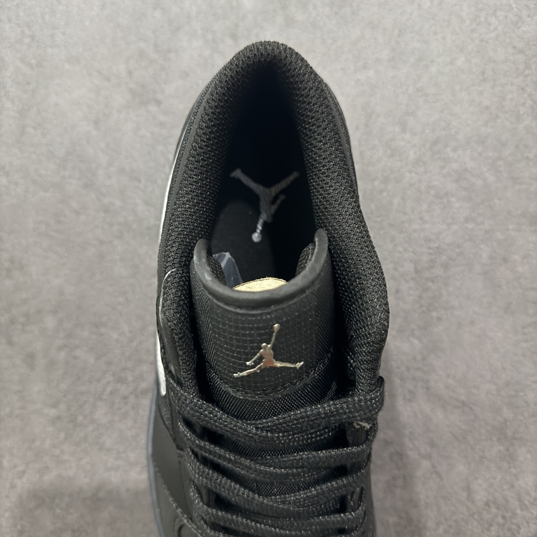 图片[7]-【K版】Air Jordan AJ1 Low 低帮 黑白 HV5968-001 全新流水线出品 全部原鞋开发 原楦原纸板开发 全鞋电脑针车 原厂内置全掌气垫 原盒内在原标 唯一Zp原版鞋带绑法 免检产品 全新2022版型 全头层皮料 完美零毛边处理 原厂配置全掌气垫 价格定位良心 几十个配色陆续出货 尺码：36 36.5 37.5 38 38.5 39 40 40.5 41 42 42.5 43 44 44.5 45 46-选品中心