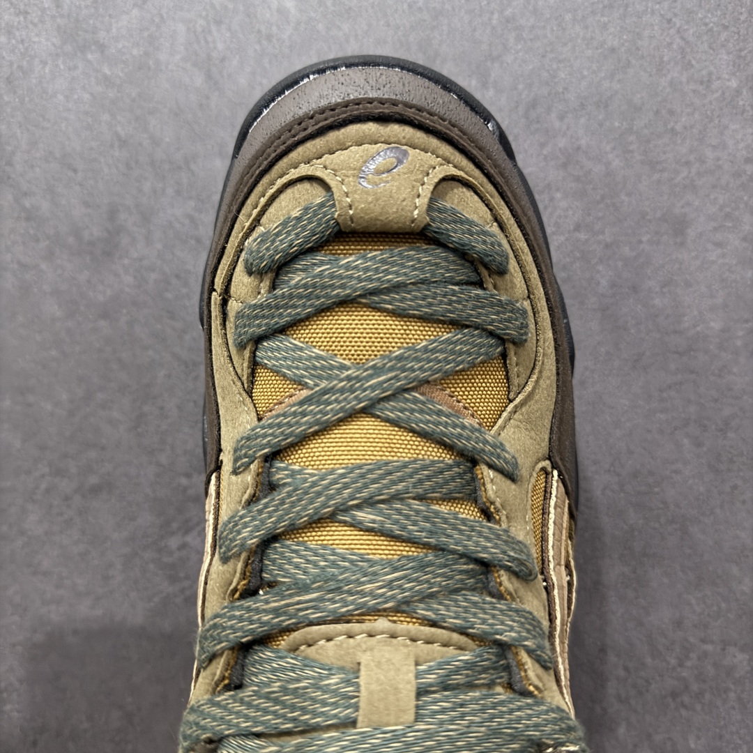 图片[8]-【公司级】亚瑟士 ASICS GEL-PICKAX 登山 户外运动 抗冲击支撑 减震防滑耐磨轻便 徒步鞋 男款 日蚀黑 轻便旅游鞋。秋天踏秋一直在穿这双，上脚最直观的感受就是鞋楦，平时穿一些其他品牌的户外鞋，总会或宽或窄，但是这双的鞋楦真的是刚刚好。作为户外鞋鞋底一定要耐磨+防滑，所以橡胶鞋头+橡胶鞋底，是必备的，而且底子越厚安全感越强，但相应的贴合感就越差，鞋身就越重，这双的鞋底厚度刚刚好，而且整双鞋没有拖沓感，脚部贴合的舒适感是很明显的，感觉设计师是真的研究过亚洲人的脚型，诚意十足。 尺码：36-45含半码-选品中心