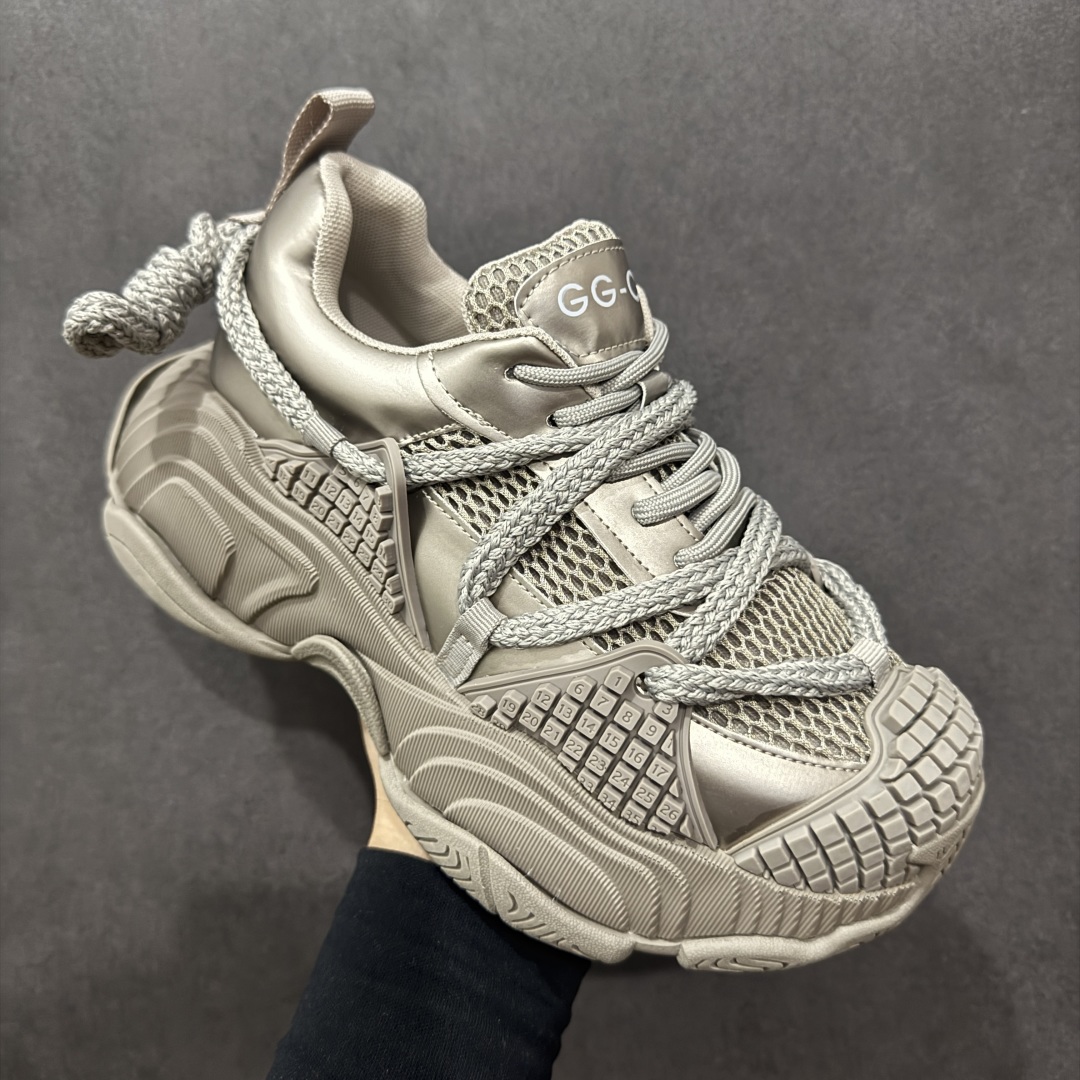 图片[3]-【公司级】GG-CC时尚休闲松糕鞋厚底增高老爹鞋系列 广东大厂出品 完美细节 25ss春季新款厚底增高 大长腿 时髦look轻松定格 不费力展现率性氛围 高档银盒 酷帅机能风不规则设计大底 轻便舒适百搭 GGcc厚底增高简直就是小个子的快乐! 不管怎么搭都好看~ 尺码： 35 36 37 38 39 40-选品中心