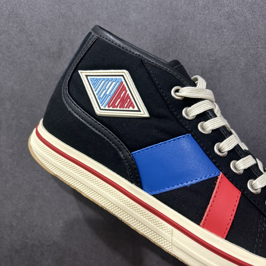 图片[6]-【广东纯原版本】小红书爆款 BOTTEGA VENETA BV25ss 新款复古Eliot运动鞋上市即封神! BV全新的 Eliot 以复古篮球鞋为设计灵感，童趣 的色彩焕发青春活力!男女同款，可以做情侣鞋穿着哦整个鞋子透气舒适，帆布鞋面自重轻盈，鞋帮拼接处以柔软奢华的羊皮镶嵌包裹每只鞋边的红线均为手工绘画，更具品味与态度喔! 尺码：35 36 37 38 39 40-选品中心