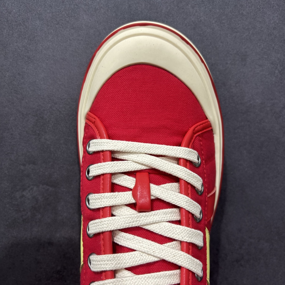 图片[8]-【广东纯原版本】小红书爆款 BOTTEGA VENETA BV25ss 新款复古Eliot运动鞋上市即封神! BV全新的 Eliot 以复古篮球鞋为设计灵感，童趣 的色彩焕发青春活力!男女同款，可以做情侣鞋穿着哦整个鞋子透气舒适，帆布鞋面自重轻盈，鞋帮拼接处以柔软奢华的羊皮镶嵌包裹每只鞋边的红线均为手工绘画，更具品味与态度喔! 尺码：35 36 37 38 39 40-选品中心