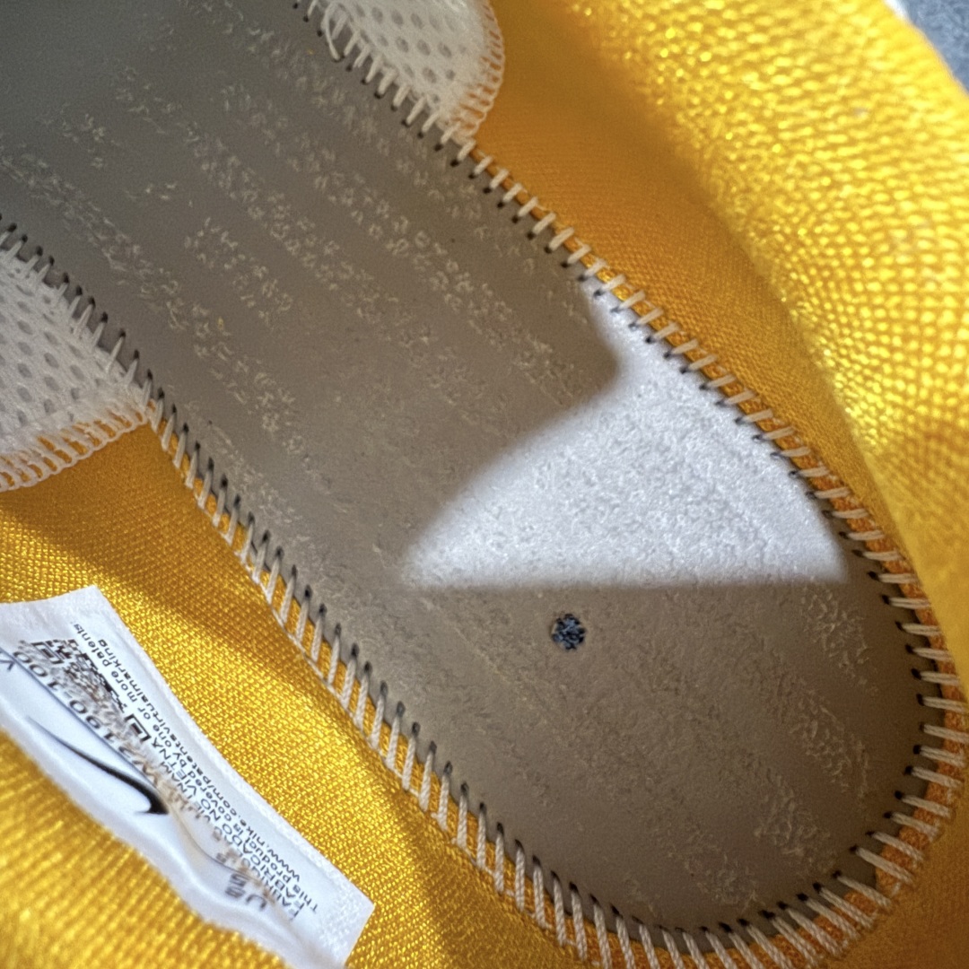 图片[9]-【Star版本】Nk Kobe VI Protro 6 \”DEL SOL\” 科比6代 季后赛 男子实战篮球鞋 CW2190-100 史上最强复刻 私人团队订单 细节完美对比公司货 前掌超大Zoom Turbo气垫 后掌EVA缓震 真正的原汁原味 还原ZP脚感 全身鞋材卡料色独家定制 唯一正确喷漆工艺Swoosh 正确凹凸蛇鳞工艺 正确鞋面渐变效果 内全置真动飞态线 独立原厂模具 最大尺码达到48.5码 首批不拼图大几率过验 亲测已过 支持各种高强度实战 无需担心 上脚价 补货周期极长 脚宽建议买大半码 科比系列前掌偏窄 不影响二次销售 支持七天无理由退换 尺码：40 40.5 41 42 42.5 43 44 44.5 45 45.5 46 47.5 48.5-选品中心