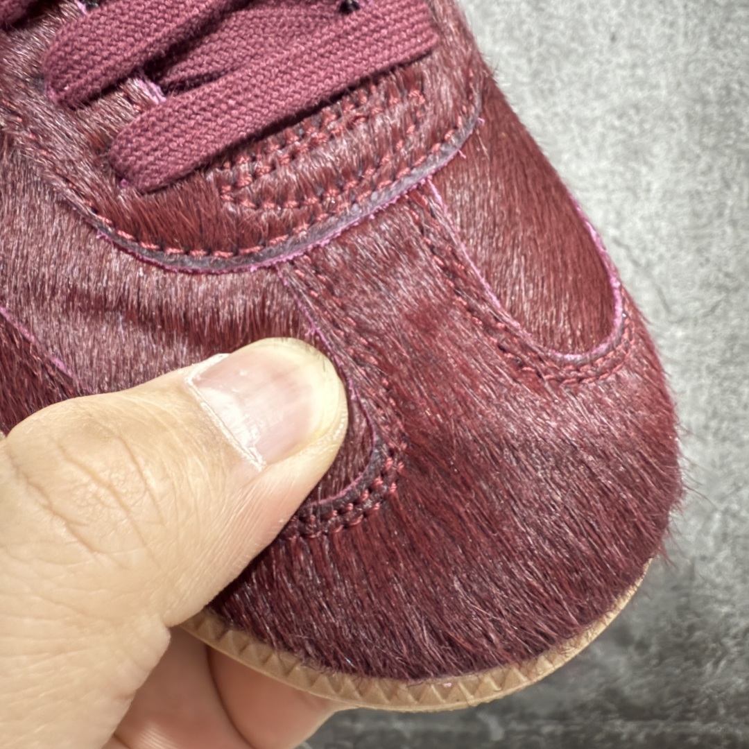 图片[4]-【CG纯原】市面最顶级品质没有之一！ 此版鞋身全部采用进口原厂头层皮 原厂头层 区分市面偷工减料！ Adidas Originals Samba 桑巴德训鞋 红色马毛 原版原楦原材，99.999%还原度 鞋带都是原厂的，系鞋带的方式都同步ZP！ 货号：JP5330 尺码：36 36.5 37 38 38.5 39 40 40.5 41 42 42.5 43 44 44.5 45-选品中心