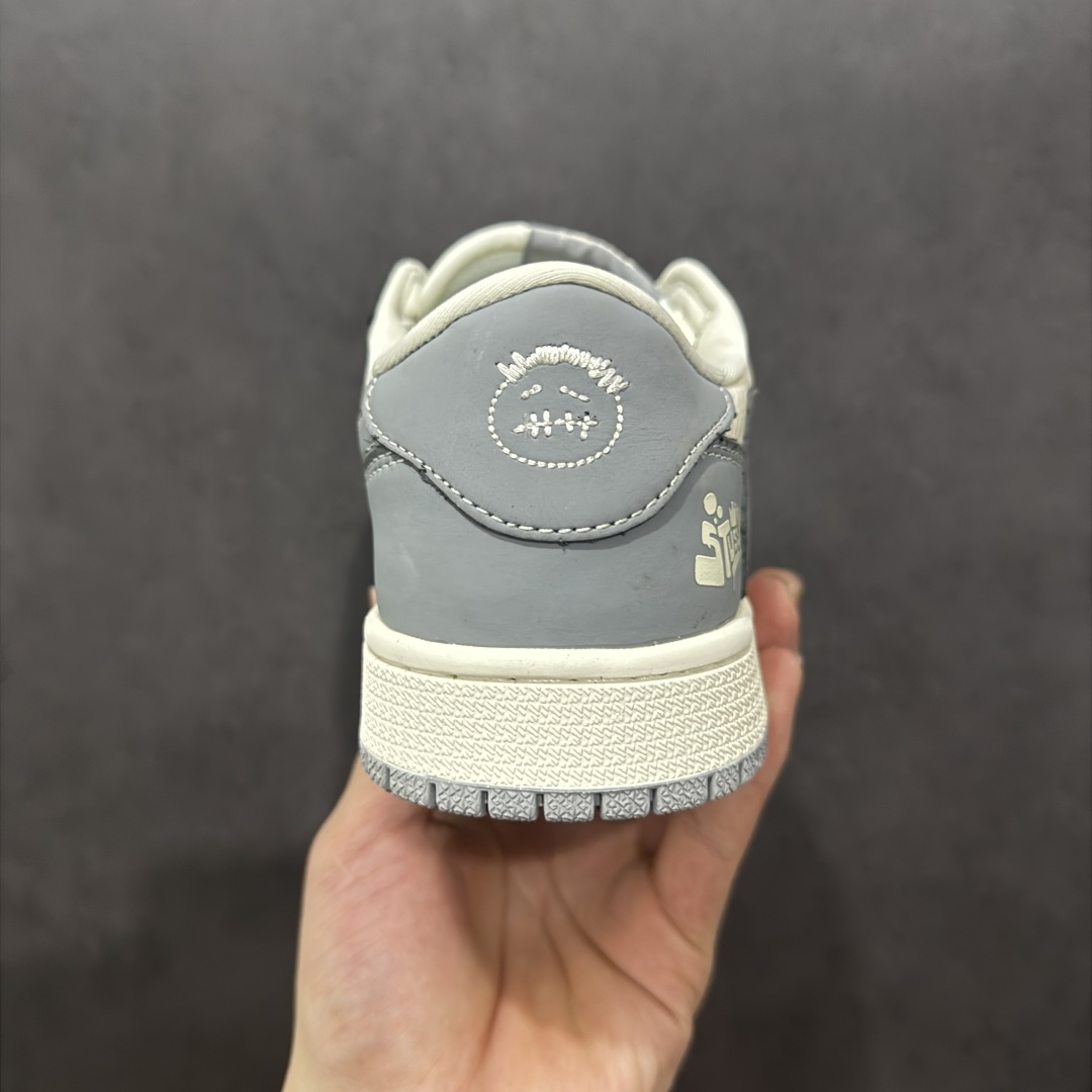 280  【定制版】Travis Scott x Fragment Design x Air Jordan 1 Low OG SP 乔1斯图西联名 米灰鬼脸 低帮文化休闲板鞋 LD2025-001