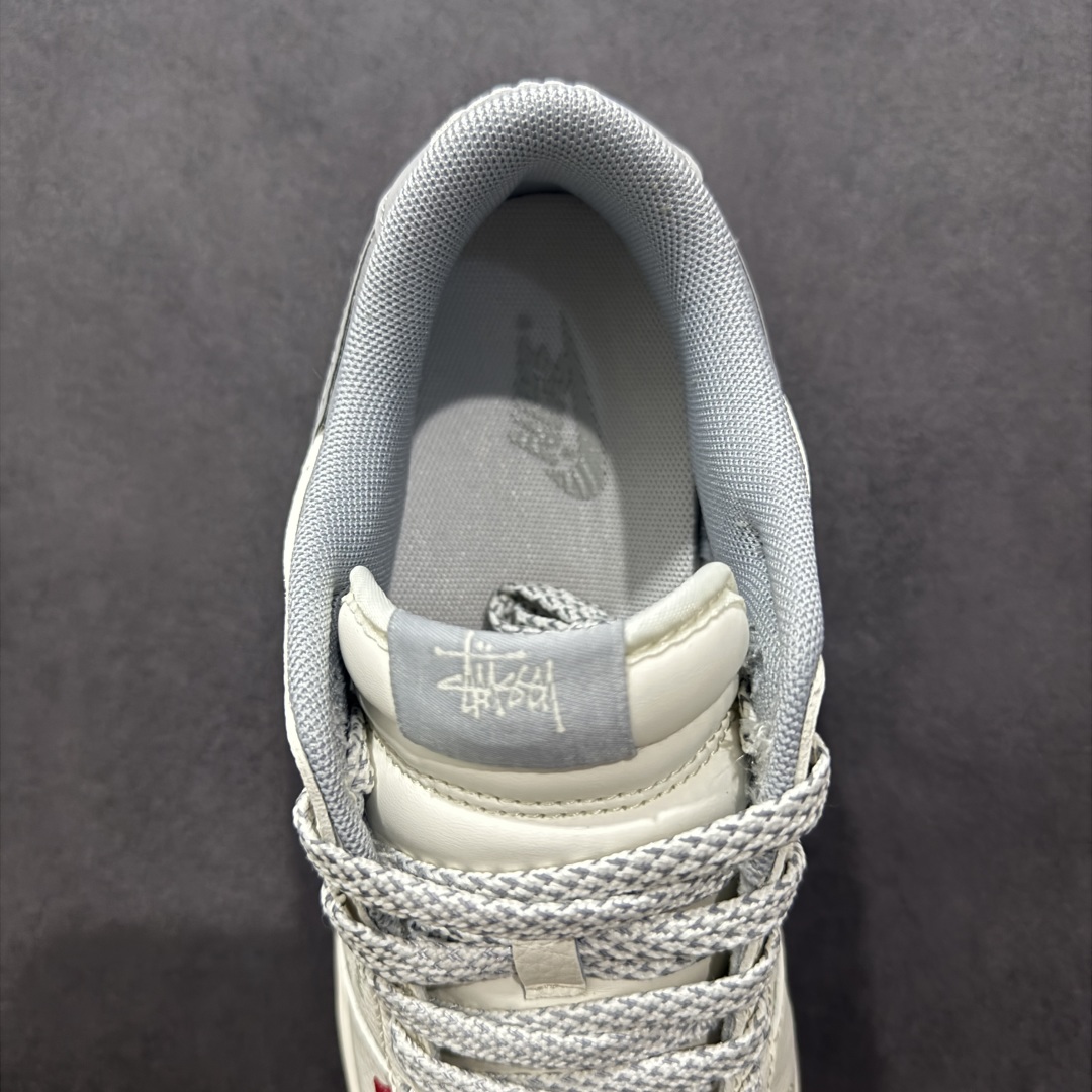 280  【定制版】Nike SB Dunk Low 斯图西联名 立体灰勾  低帮休闲板鞋  XS6089-540