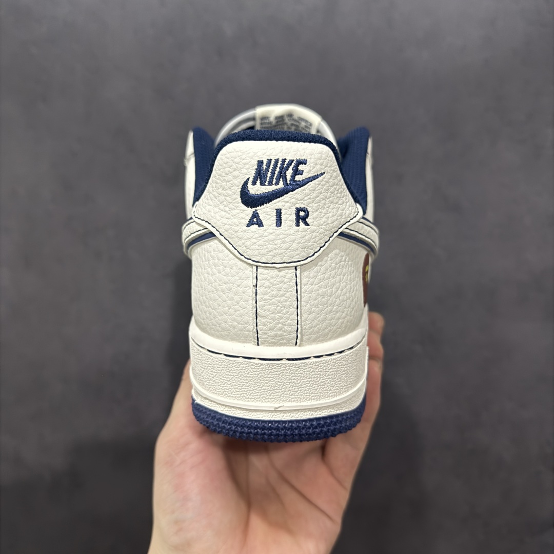 260  【定制版】海外限量发售NIke Air Force 1 '07 Low “Bape联名——米白深蓝线”空军一号 低帮  HH7518-066