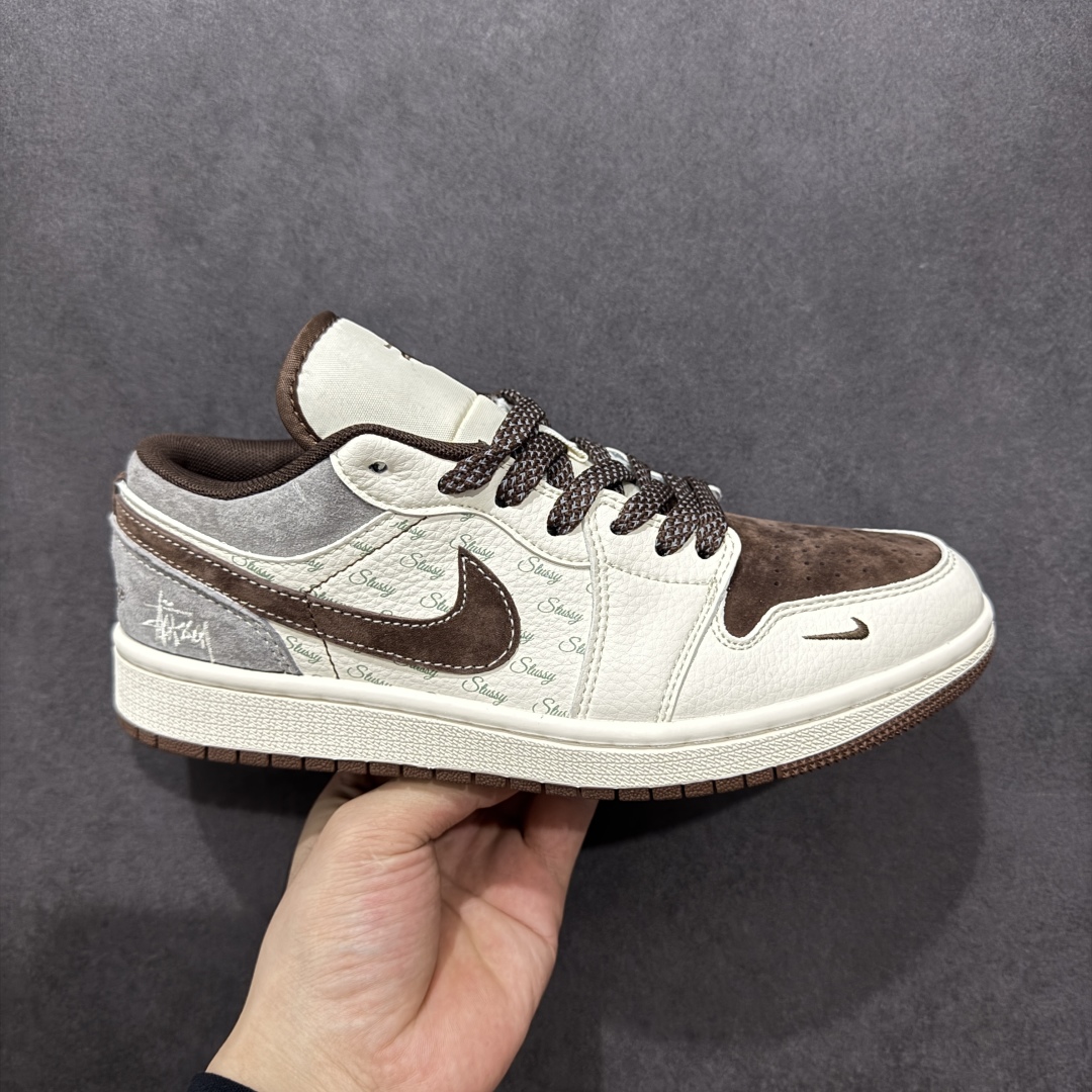 260  【定制版】Air Jordan 1 Retro Low x Stussy 白棕小钩  XS6086-015