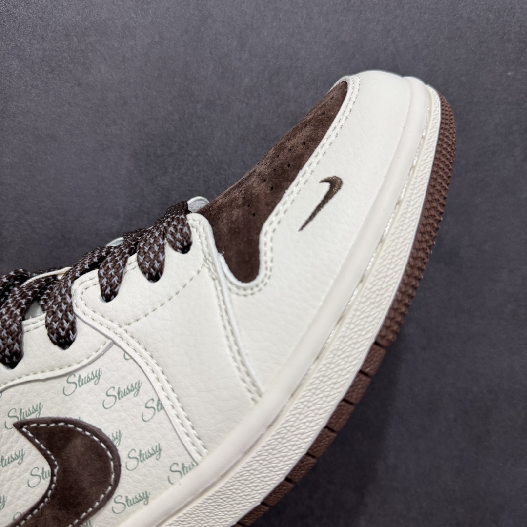 260  【定制版】Air Jordan 1 Retro Low x Stussy 白棕小钩  XS6086-015