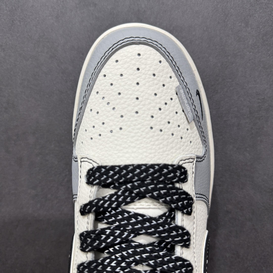 260  【定制版】Nike SB Dunk Low x Supreme 白灰黑小钩 SD6868-103