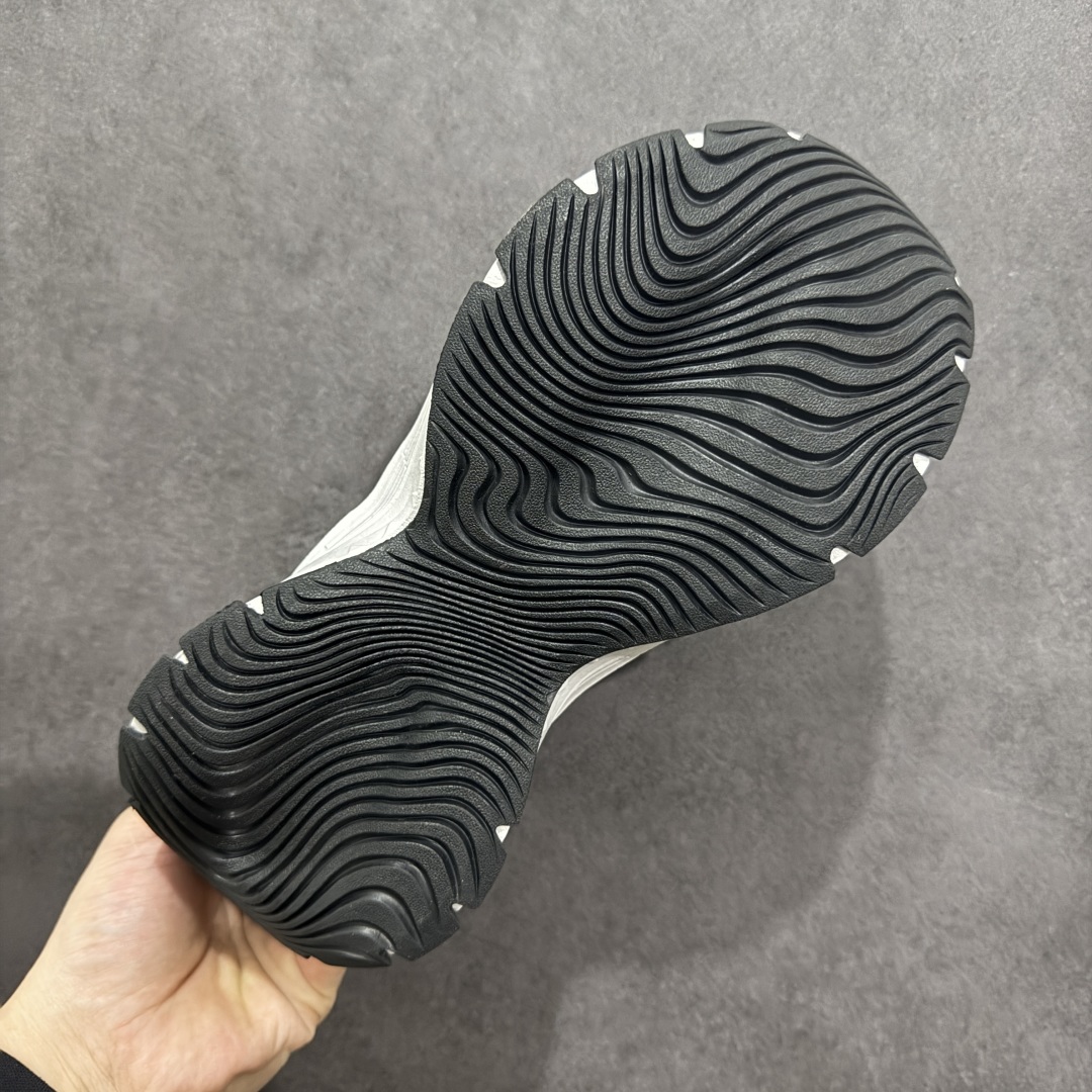 图片[9]-【公司级】Adidas Vento XLG MTW 脉冲系列 复古休闲老爹鞋 官方同步上架 鞋面是透气网面和皮革拼接 脚感轻盈 不闷汗 每次穿着跑步都感觉脚底在自由呼吸 鞋底是adidas经典的防滑设计 纹路很深 抓地力超稳 低帮设计很显脚踝纤细 却不失满满的包围安全感 货号： JS1501  尺码：35.5 36 36.5 37 38 38.5 39 40 40.5 41 42 42.5 43 44 45-选品中心