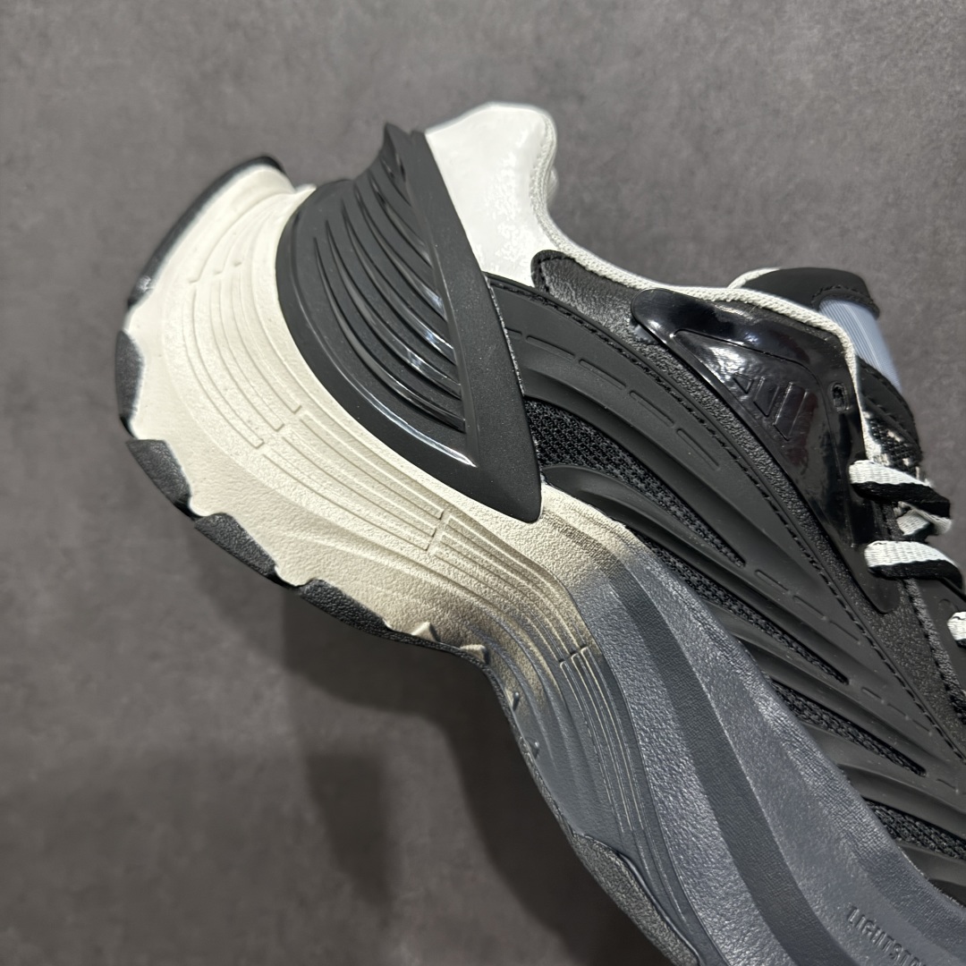 图片[6]-【公司级】Adidas Vento XLG MTW 脉冲系列 复古休闲老爹鞋 官方同步上架 鞋面是透气网面和皮革拼接 脚感轻盈 不闷汗 每次穿着跑步都感觉脚底在自由呼吸 鞋底是adidas经典的防滑设计 纹路很深 抓地力超稳 低帮设计很显脚踝纤细 却不失满满的包围安全感 货号： JR6397  尺码：35.5 36 36.5 37 38 38.5 39 40 40.5 41 42 42.5 43 44 45-选品中心