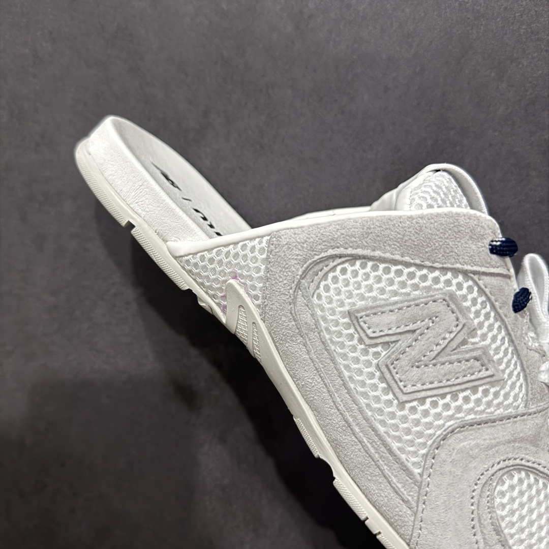 图片[6]-【公司级】MiuMiu x New Balance 530系列 意大利奢侈品牌/缪缪联名款 低帮经典复古休闲半拖  #鞋款采用解构和轻盈的设计，彷旧的布料包覆着 New Balance 530的轮廓，刻意磨损、不均匀的皮革色调，让波鞋多了不同的个性 这款联名鞋款配有双鞋带设计，包括白色、橙色、棕色和黄色鞋带，营造出随性系起的感觉，为整体感又多了几分 Boyish 以及率性感  尺码：36 37 37.5 38 38.5 39.5 40 40.5 41.5 42 42.5 43.5 44 44.5 45-选品中心