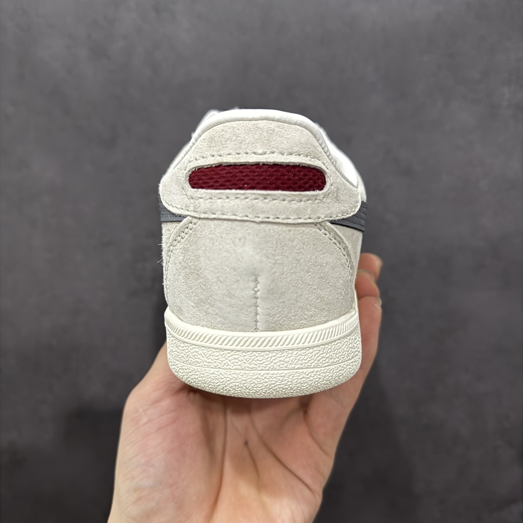 图片[4]-【公司级】亚瑟士/鬼冢虎 Onitsuka Tiger Tokuten复古跑鞋街拍潮鞋低帮板鞋经典款德训中性复古运动鞋 轻盈舒适，时尚与复古与一体！轻盈的款式，适合夏天~简单的设定配合修长的线条，全鞋身均以麖皮打造，散发着日本新一代的潮流品味，无论配衬任何造型都能胜任。 Tokuten 精神来自80年代的室内用鞋，T-TOE前足补强设计，环状中底底部结构，橡胶大底元素，防滑耐磨的同时保持着鞋子的轻盈,并提供良好牵引力，脚感柔软舒适，长时间行走也不会觉得脚部不适。经典复刻款，休闲百搭，中性款男女都可穿。 尺码：36 37 37.5 38 39 39.5 40 41.5 42 42.5 43 44 45-选品中心