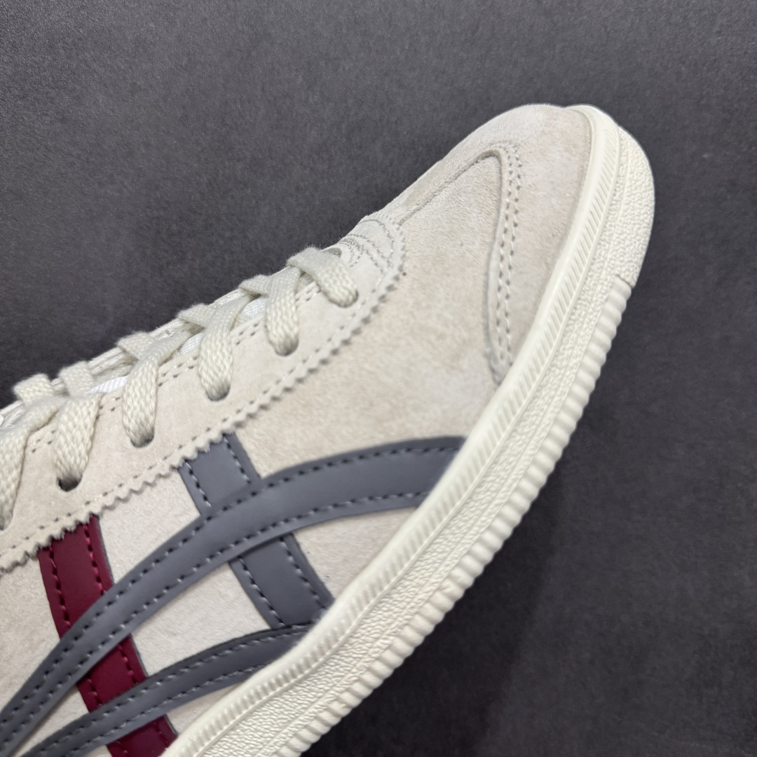 图片[5]-【公司级】亚瑟士/鬼冢虎 Onitsuka Tiger Tokuten复古跑鞋街拍潮鞋低帮板鞋经典款德训中性复古运动鞋 轻盈舒适，时尚与复古与一体！轻盈的款式，适合夏天~简单的设定配合修长的线条，全鞋身均以麖皮打造，散发着日本新一代的潮流品味，无论配衬任何造型都能胜任。 Tokuten 精神来自80年代的室内用鞋，T-TOE前足补强设计，环状中底底部结构，橡胶大底元素，防滑耐磨的同时保持着鞋子的轻盈,并提供良好牵引力，脚感柔软舒适，长时间行走也不会觉得脚部不适。经典复刻款，休闲百搭，中性款男女都可穿。 尺码：36 37 37.5 38 39 39.5 40 41.5 42 42.5 43 44 45-选品中心