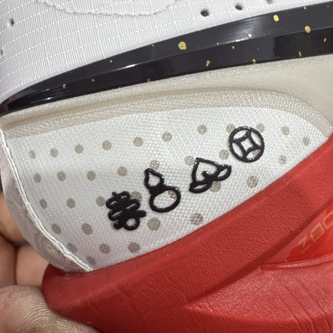 图片[3]-【灭世纯原版】NK G.T. Cut 3 EP 实战篮球鞋 HV5977-102 真材实料堆叠 鞋面采用轻质的织物与麂皮鞋面制成 搭配Flywire飞线系统增加动态包裹锁定 鞋舌使用跑鞋半开叉设计大大提高了舒适性 原厂ZoomX超临界发泡中底泡棉，100%还原ZP澎湃的脚感 尺码：39 40 40.5 41 42 42.5 43 44 44.5 45 46 47.5-选品中心