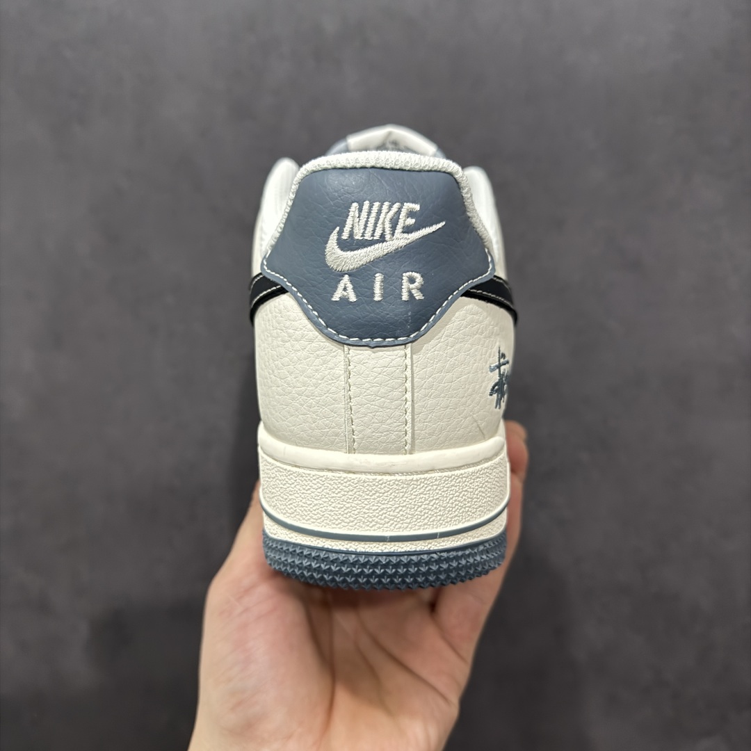 260  【定制版】海外限量发售NIke Air Force 1 '07 Low “斯图西联名——灰底黑勾”空军一号 低帮 运动鞋    XZ6188-761