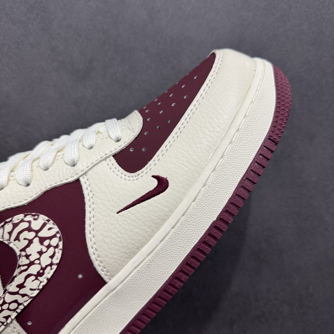 NIke Air Force 1 '07 Low “Supreme联名——米酒红”空军一号 低帮 运动鞋 休闲鞋 KK1988-070