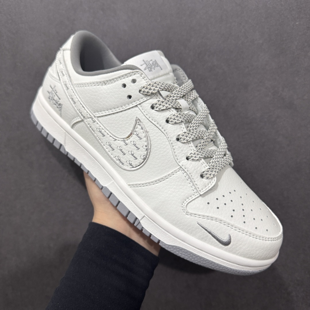 【定制版】Nike SB Dunk Low 斯图西系列 字幕白勾 周年高端定制 低帮休闲板鞋 CS1688-103