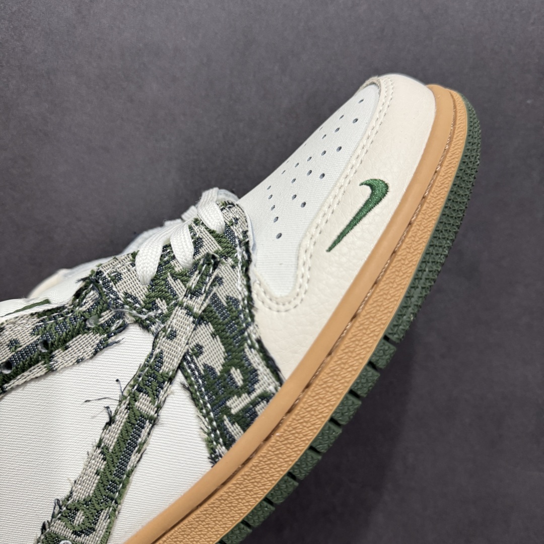280  【定制版】Fragment x Travis Scott x Dior Air Jordan 1 Low 三方联名倒钩 XS2024-010