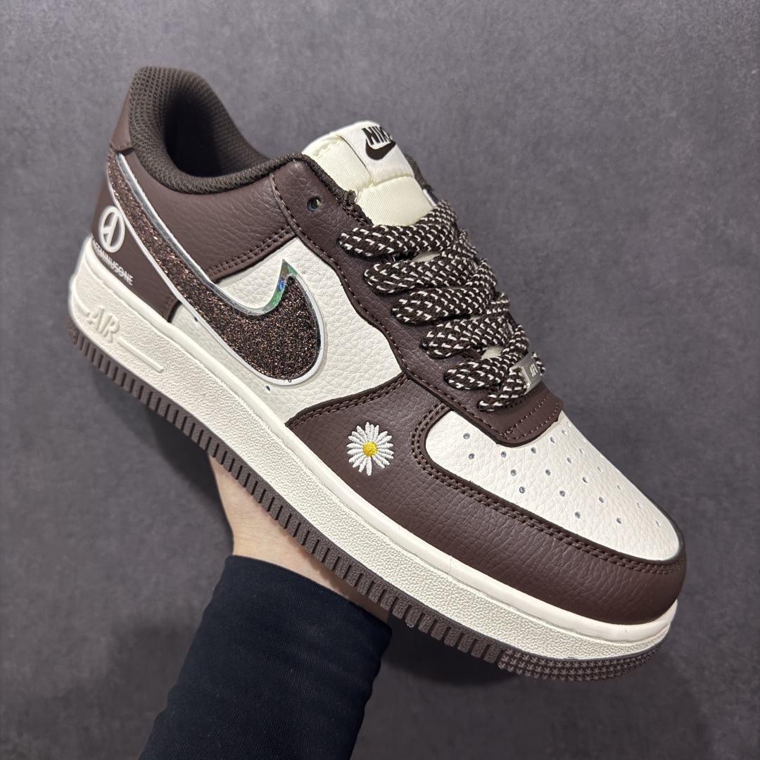 240   【定制版】Nike Air Force 1 Low 小雏菊联名  QY6818-613
