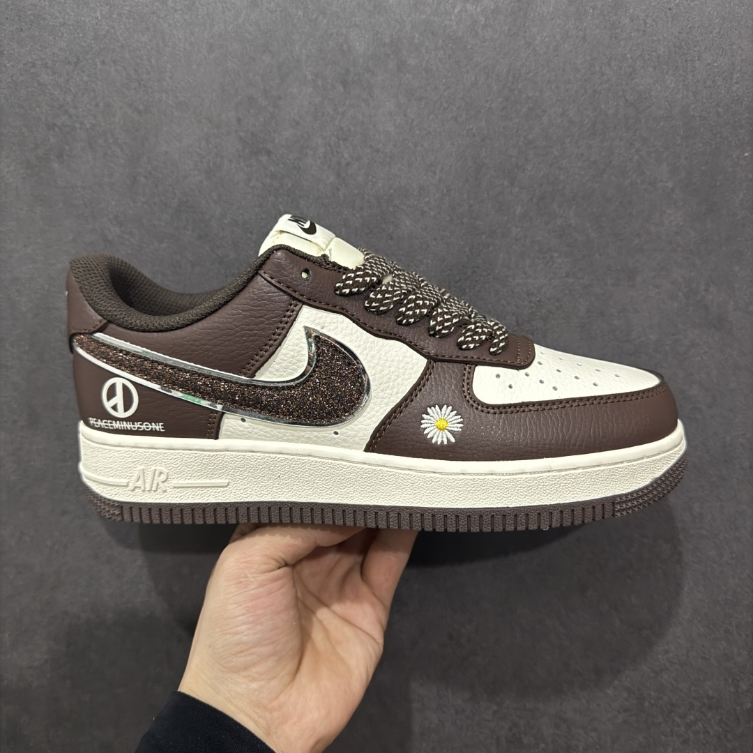 240   【定制版】Nike Air Force 1 Low 小雏菊联名  QY6818-613