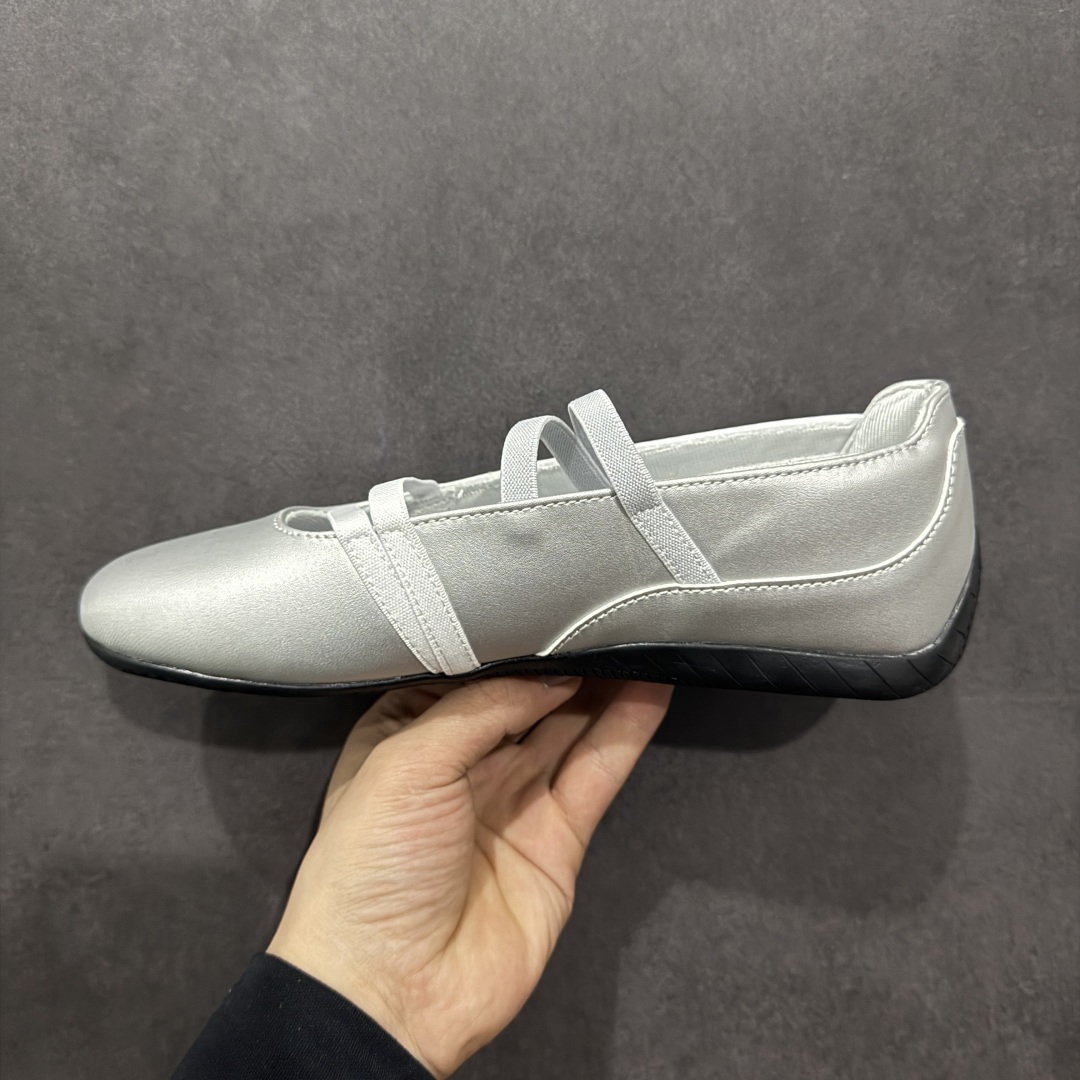 图片[2]-【公司级】Puma Speedcat 舒适百搭 低帮 芭蕾鞋 #朴彩英 rose 同款 黑粉配色甜酷感拉满 低帮设计超显脚踝纤细，上脚轻盈又舒适。不管日常出街还是运动都适配，防滑耐磨超抗造。 尺码：36 37.5 38 38.5 39 40-选品中心