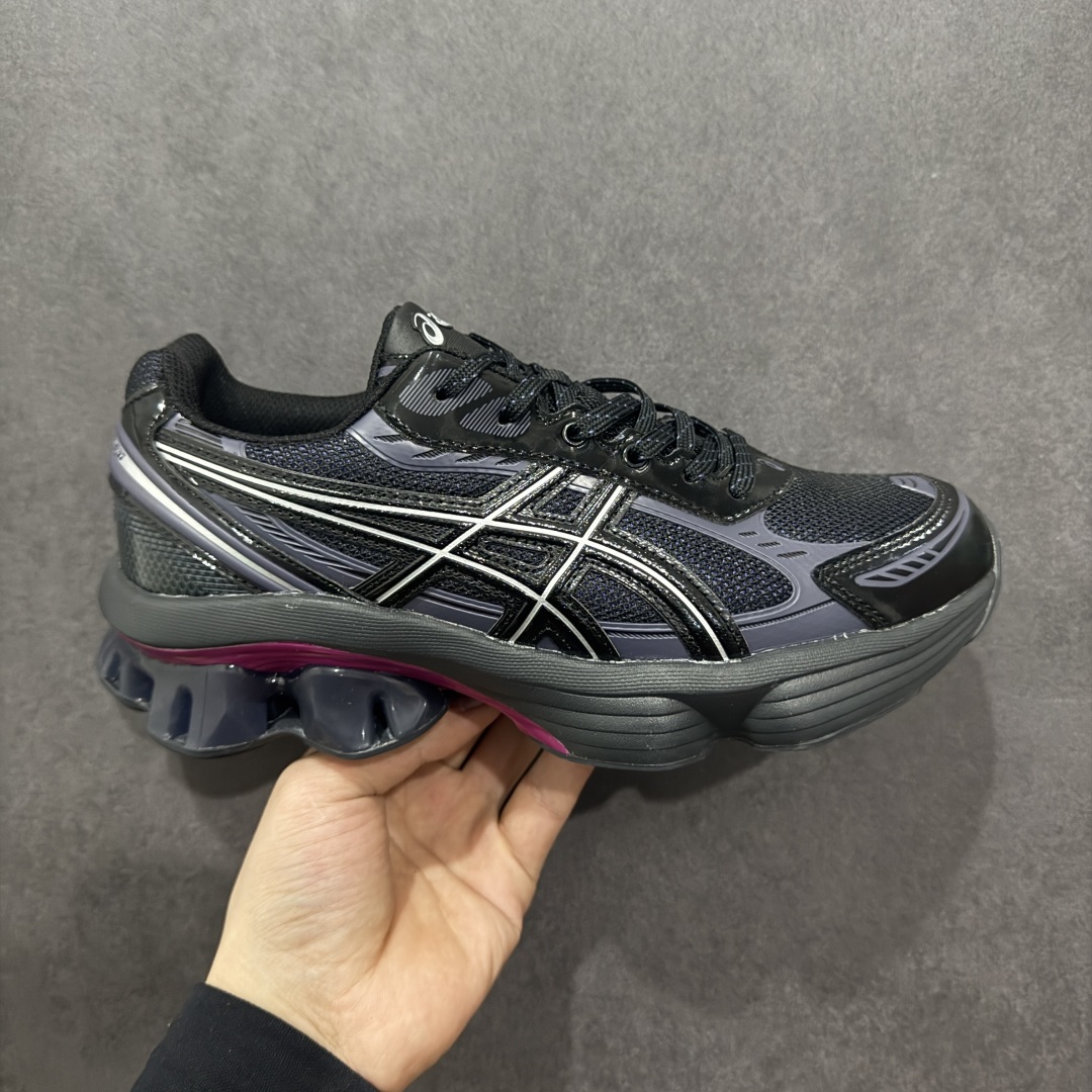 【纯原版】Asics Gel-Kinetic Fluent 纯原版本 亚瑟士运动休闲透气专业跑鞋 新一代缓震未来感跑鞋 鞋面复杂的切割和银色细节极具前卫风格 大底科技十足且独特外观的GEL 不仅在视觉上夺人眼球 同时可提供全天候的舒适缓冲 更多细节后半掌GEL+ 前半掌FFBlast中底科技堆叠 KIKO风的设计语言拼接ASICS鞋体流线 耐磨材质耐磨性强,稳定性高抓地更牢,不易打滑 货号： 1203A591 0013725 尺码：40-45-选品中心