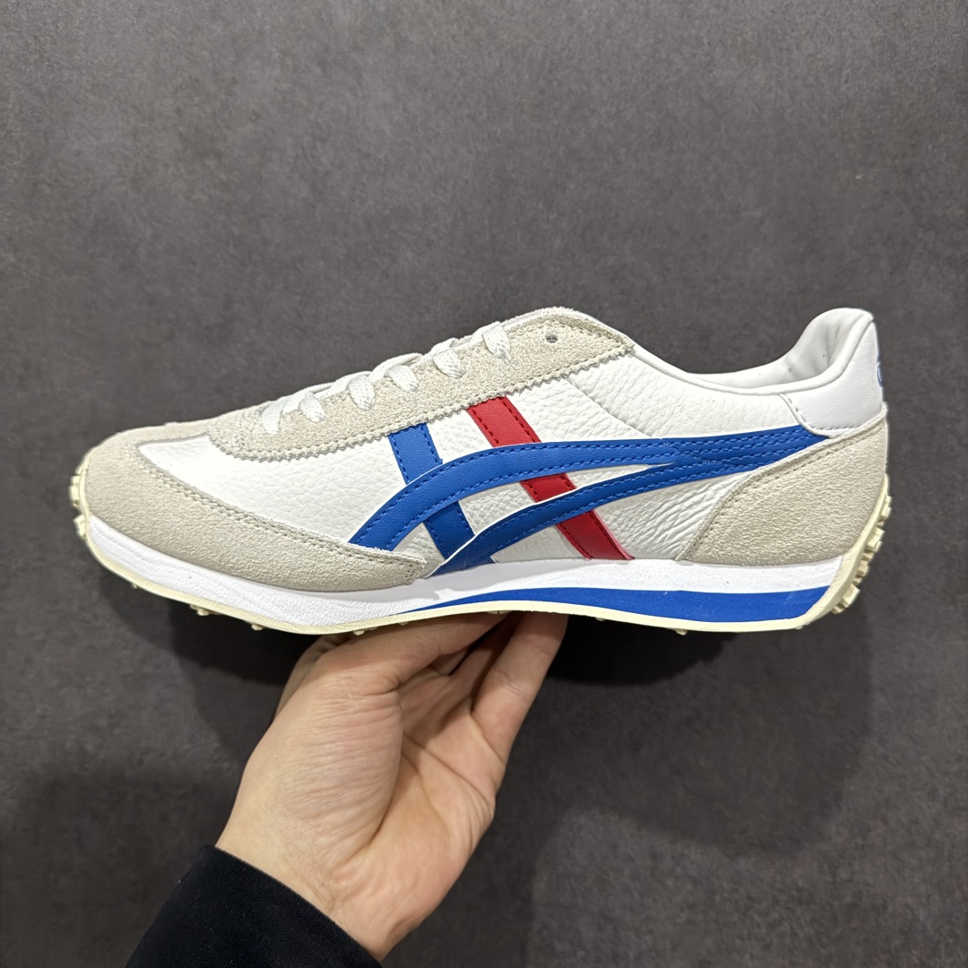 图片[2]-【公司级】Onitsuka Tiger鬼塚虎/鬼冢虎阿甘鞋EDR 78™休闲鞋78系列 中性休闲运动鞋 复古风的日常百搭神器它的设计灵感来源于经典跑步鞋，简约又不失时尚感。经典配色让整双鞋看起来特别温暖，搭配牛仔裤或者休闲裤都非常合适。鞋身采用优质材料制成，穿着起来轻便又舒适，长时间走路也不会觉得累。这双鞋的设计细节也很用心，鞋底纹路清晰，抓地力强，适合各种场合。无论是日常通勤还是周末出游，它都能成为你的最佳拍档。 尺码： 36-45 含半码 编码： FS220240-选品中心