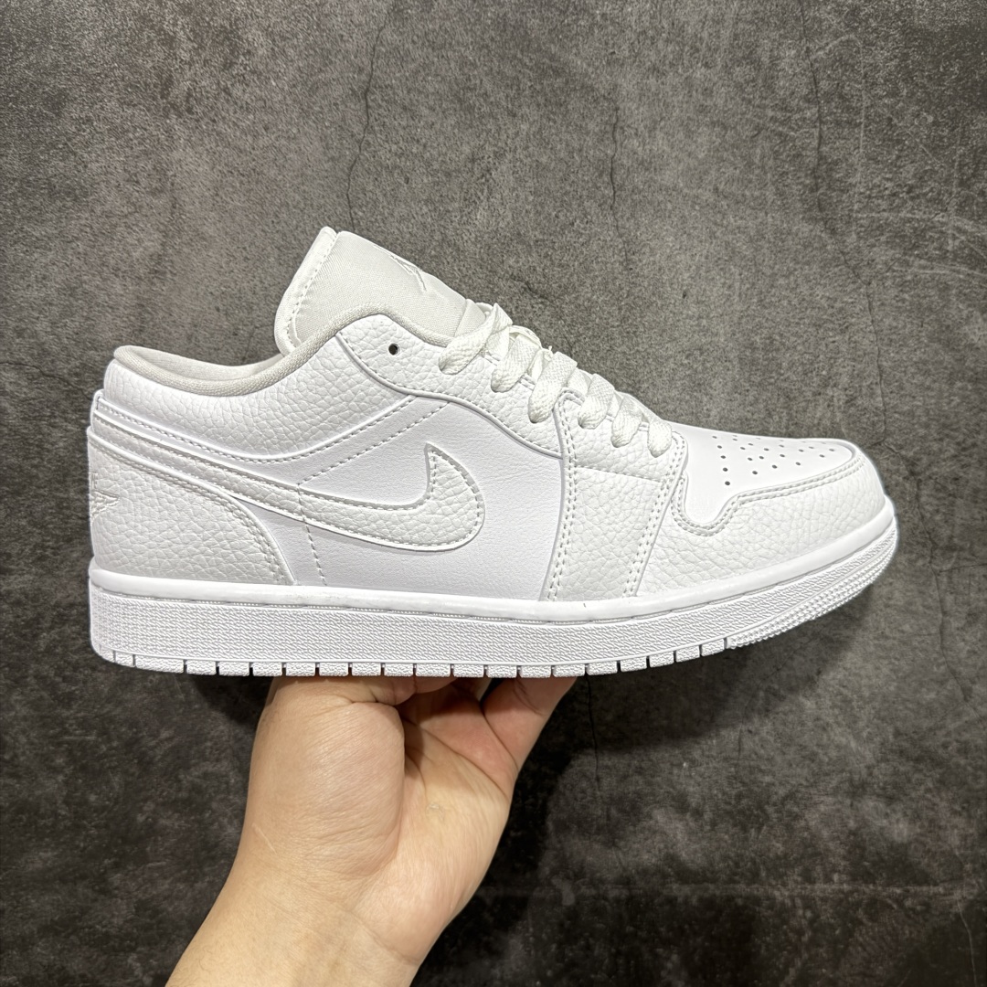 【小dt版本】Air Jordan AJ1 Low 低帮 纯白 553558-130 全新流水线出品 DT版本唯一平替选择 市场第二梯队最强版 全部原鞋开发 原楦原纸板开发 全鞋电脑针车 原厂内置全掌气垫 原盒内在原标 唯一Zp原版鞋带绑法 免检产品 全新2022版型 全头层皮料 完美零毛边处理 原厂配置全掌气垫 价格定位良心 尺码：36 36.5 37.5 38 38.5 39 40 40.5 41 42 42.5 43 44 44.5 45 46-选品中心
