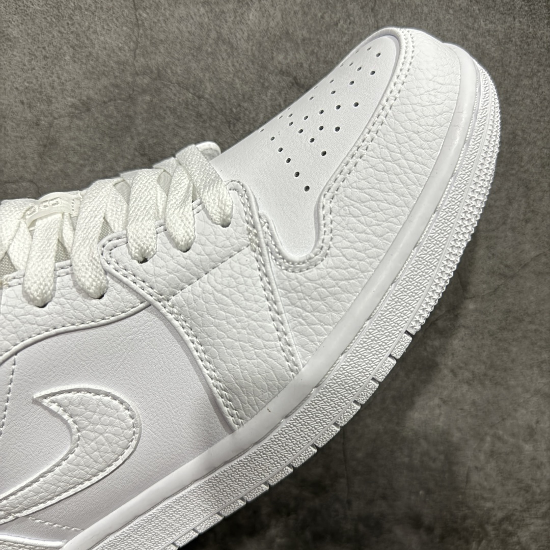 图片[6]-【小dt版本】Air Jordan AJ1 Low 低帮 纯白 553558-130 全新流水线出品 DT版本唯一平替选择 市场第二梯队最强版 全部原鞋开发 原楦原纸板开发 全鞋电脑针车 原厂内置全掌气垫 原盒内在原标 唯一Zp原版鞋带绑法 免检产品 全新2022版型 全头层皮料 完美零毛边处理 原厂配置全掌气垫 价格定位良心 尺码：36 36.5 37.5 38 38.5 39 40 40.5 41 42 42.5 43 44 44.5 45 46-选品中心